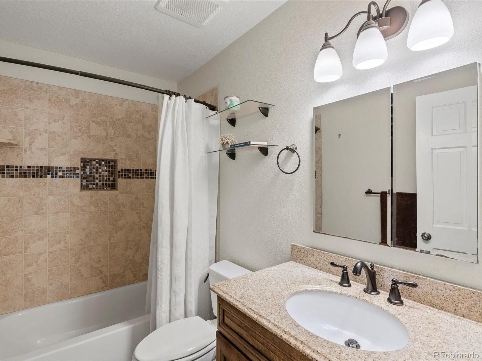 5860 W Atlantic Drive