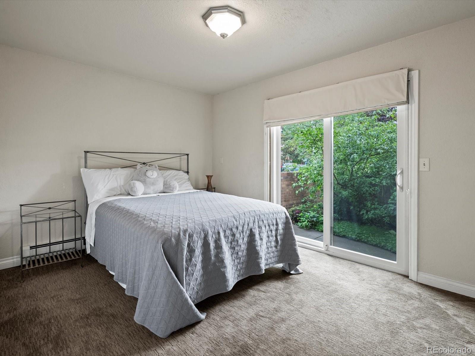 5860 W Atlantic Drive