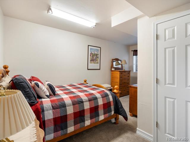 5006 S Nelson Street Unit: B