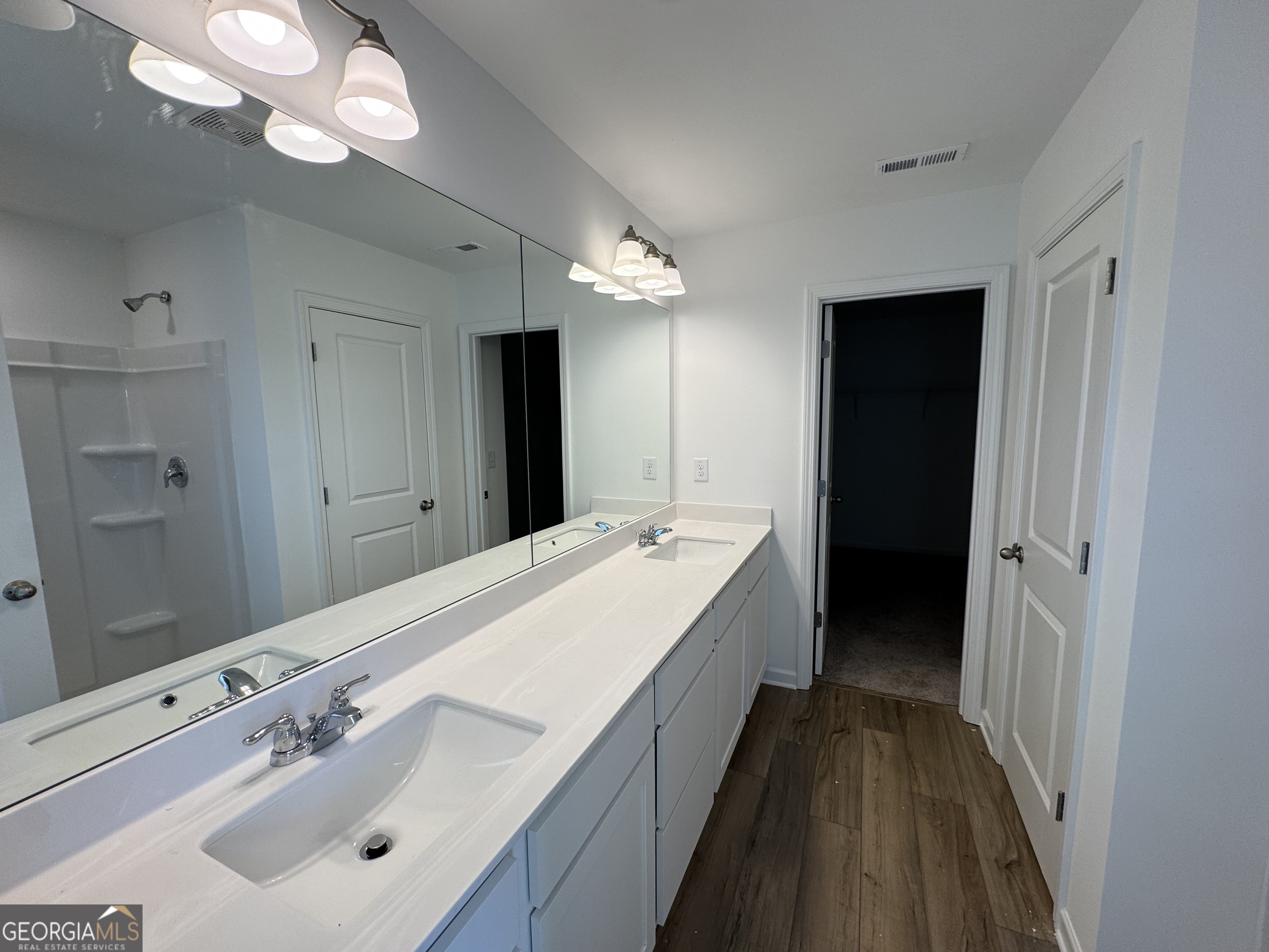 2116 Boxwood Circle SE