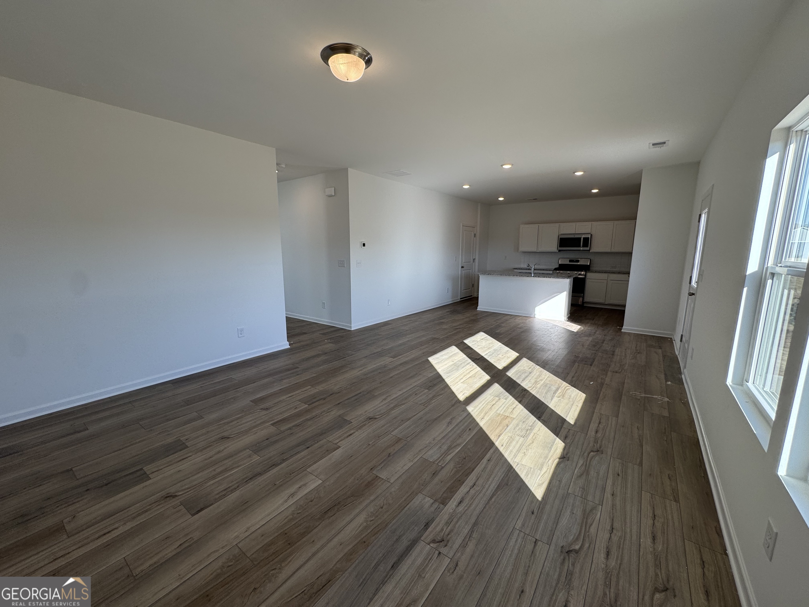 2116 Boxwood Circle SE