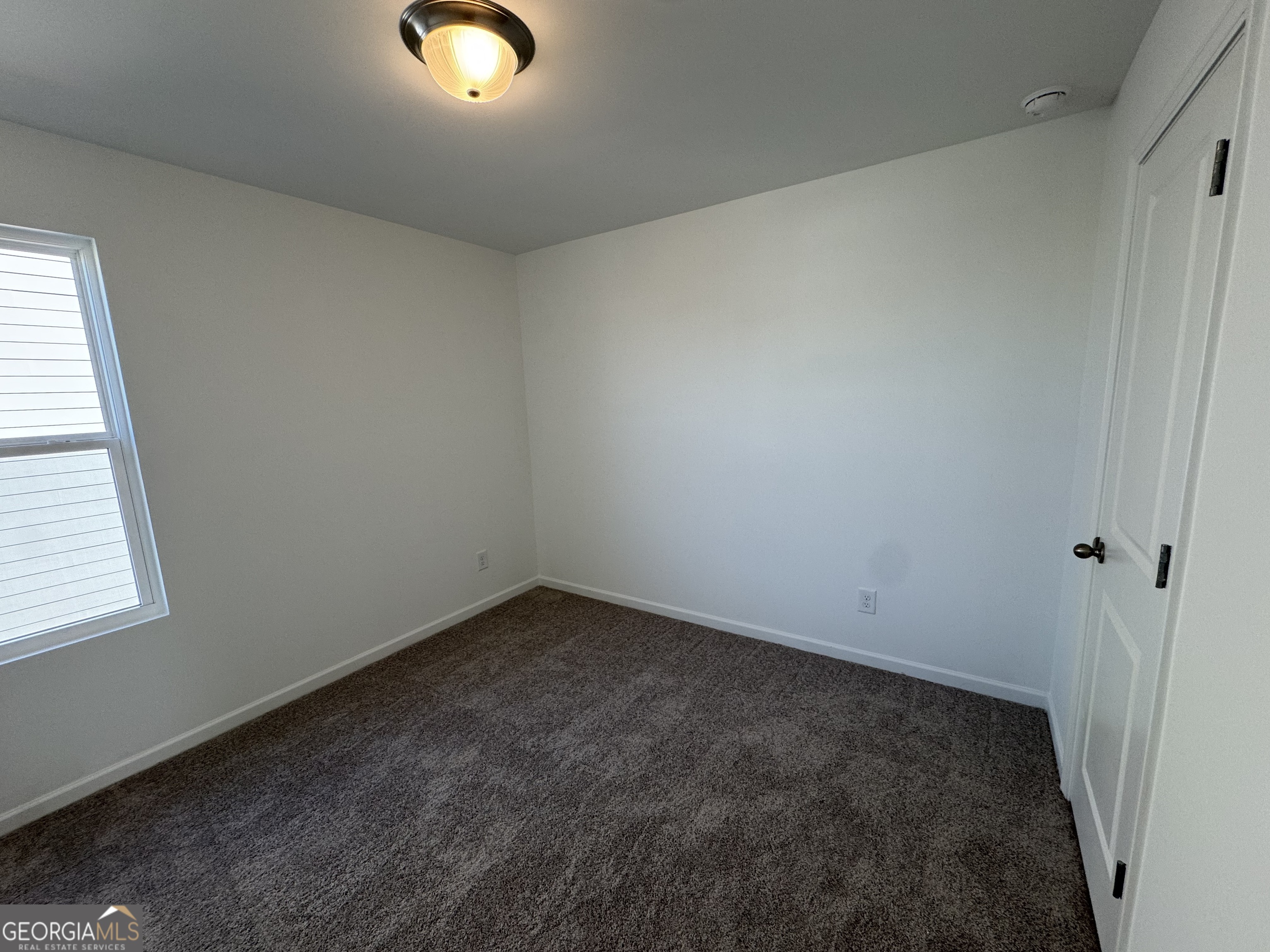 2116 Boxwood Circle SE