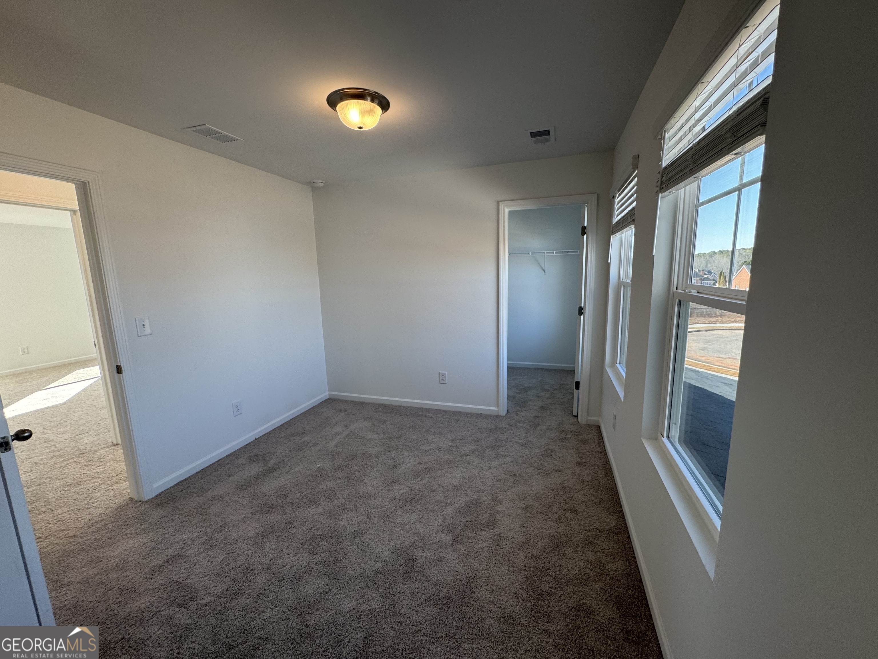 2116 Boxwood Circle SE