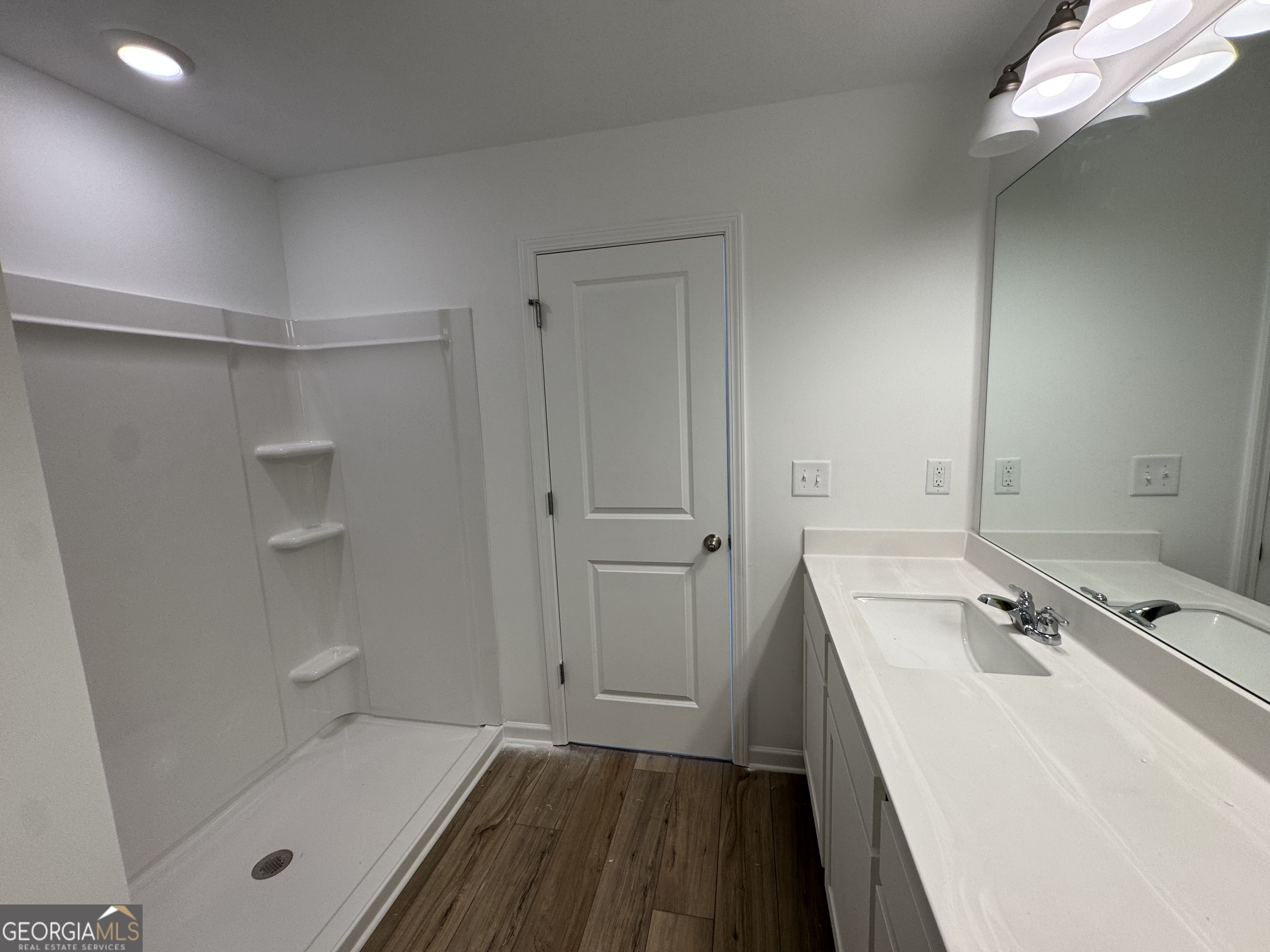 2116 Boxwood Circle SE