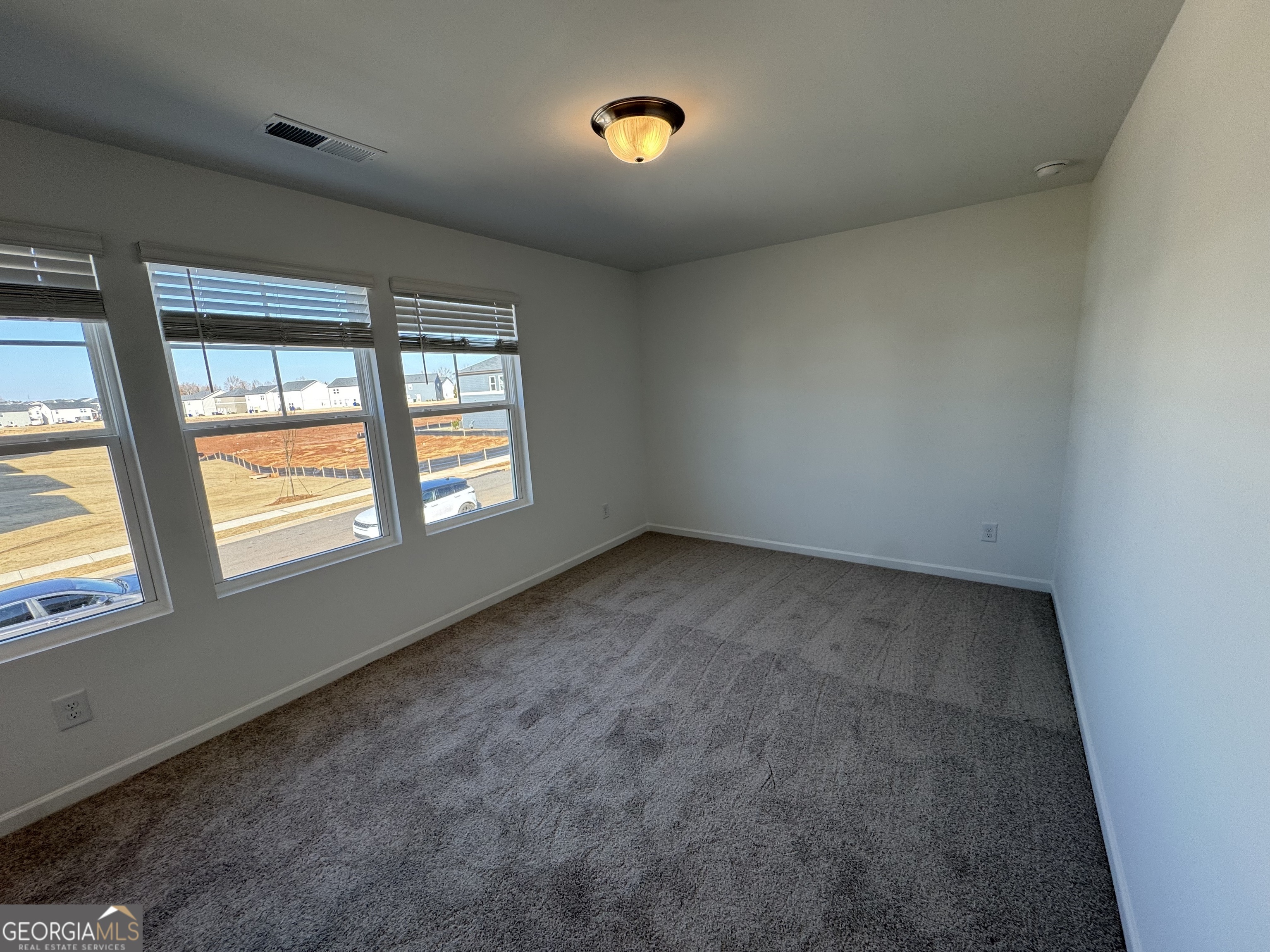 2116 Boxwood Circle SE