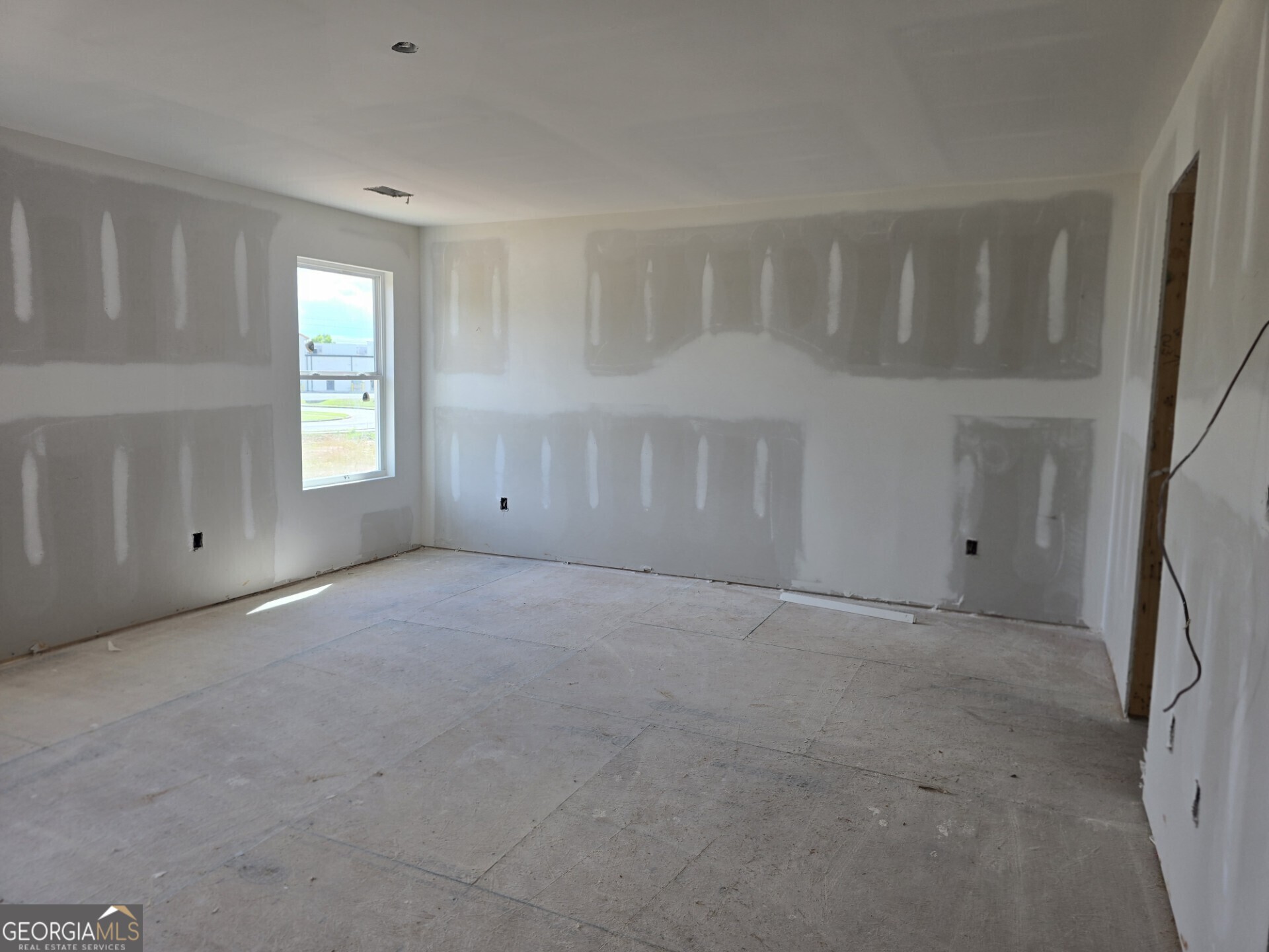 2816 Lillian Lane