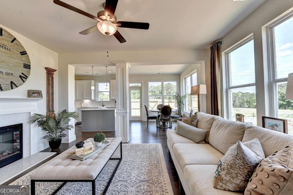 1934 Asher Lane # 060