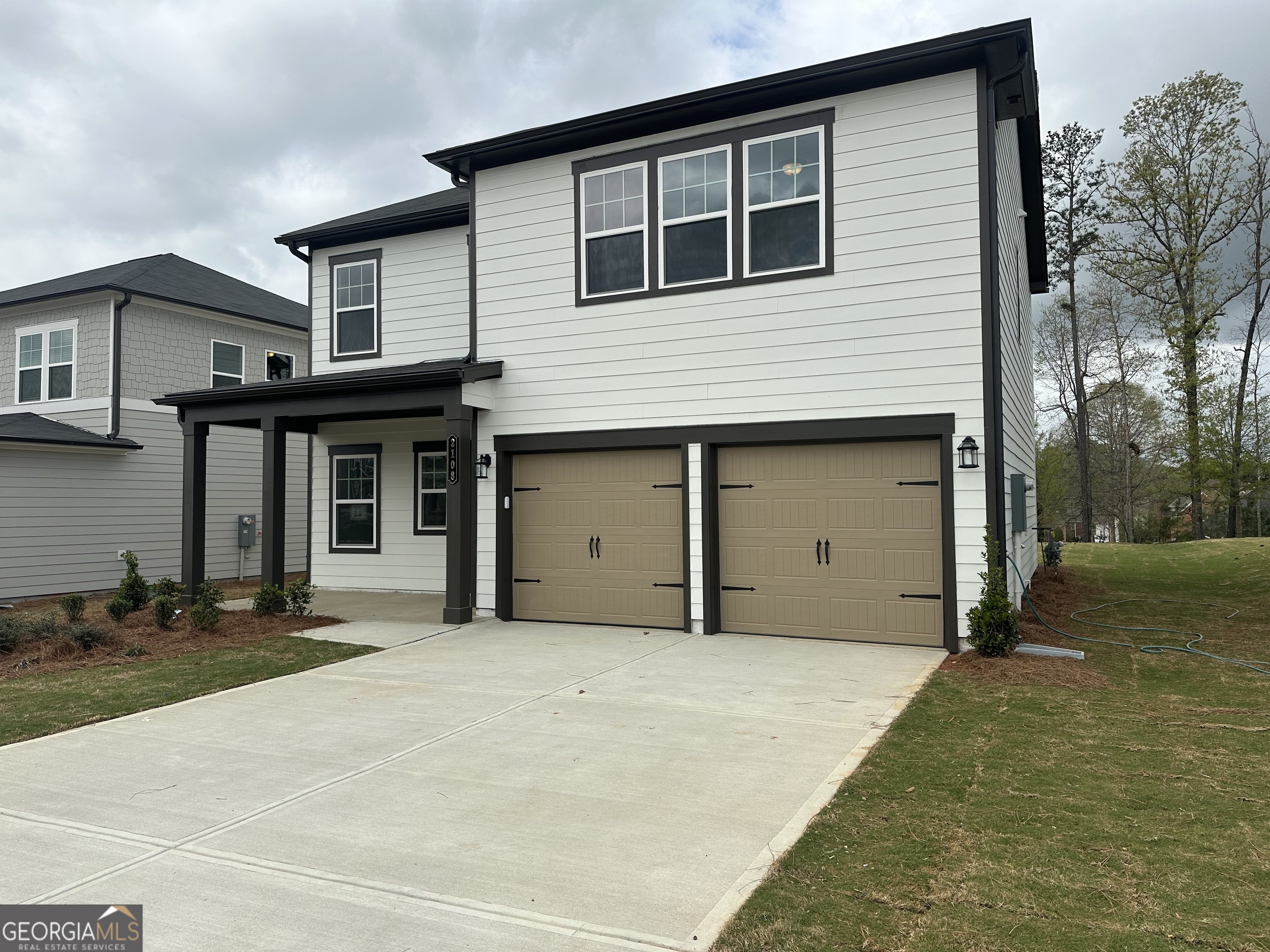 2108 Boxwood Circle SE