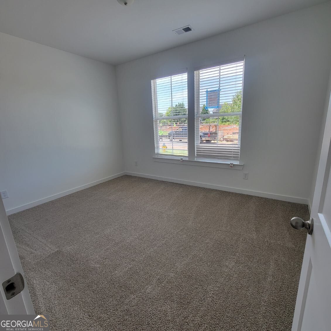 112 Breakwater Way