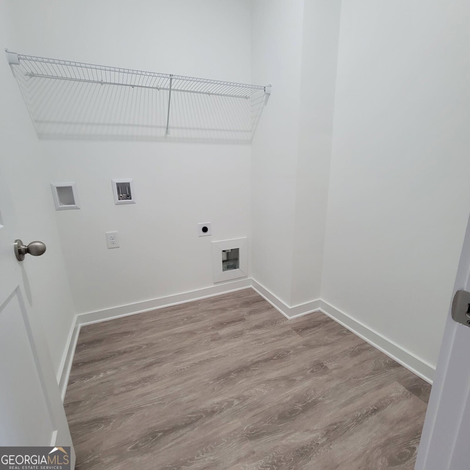 112 Breakwater Way