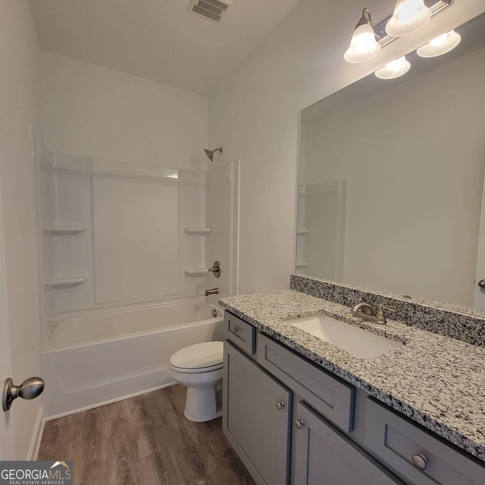 112 Breakwater Way