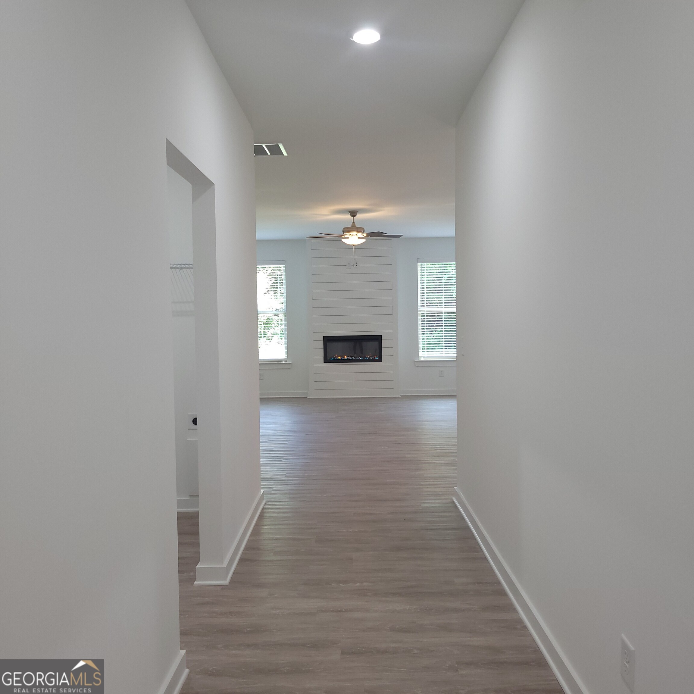 108 Breakwater Way