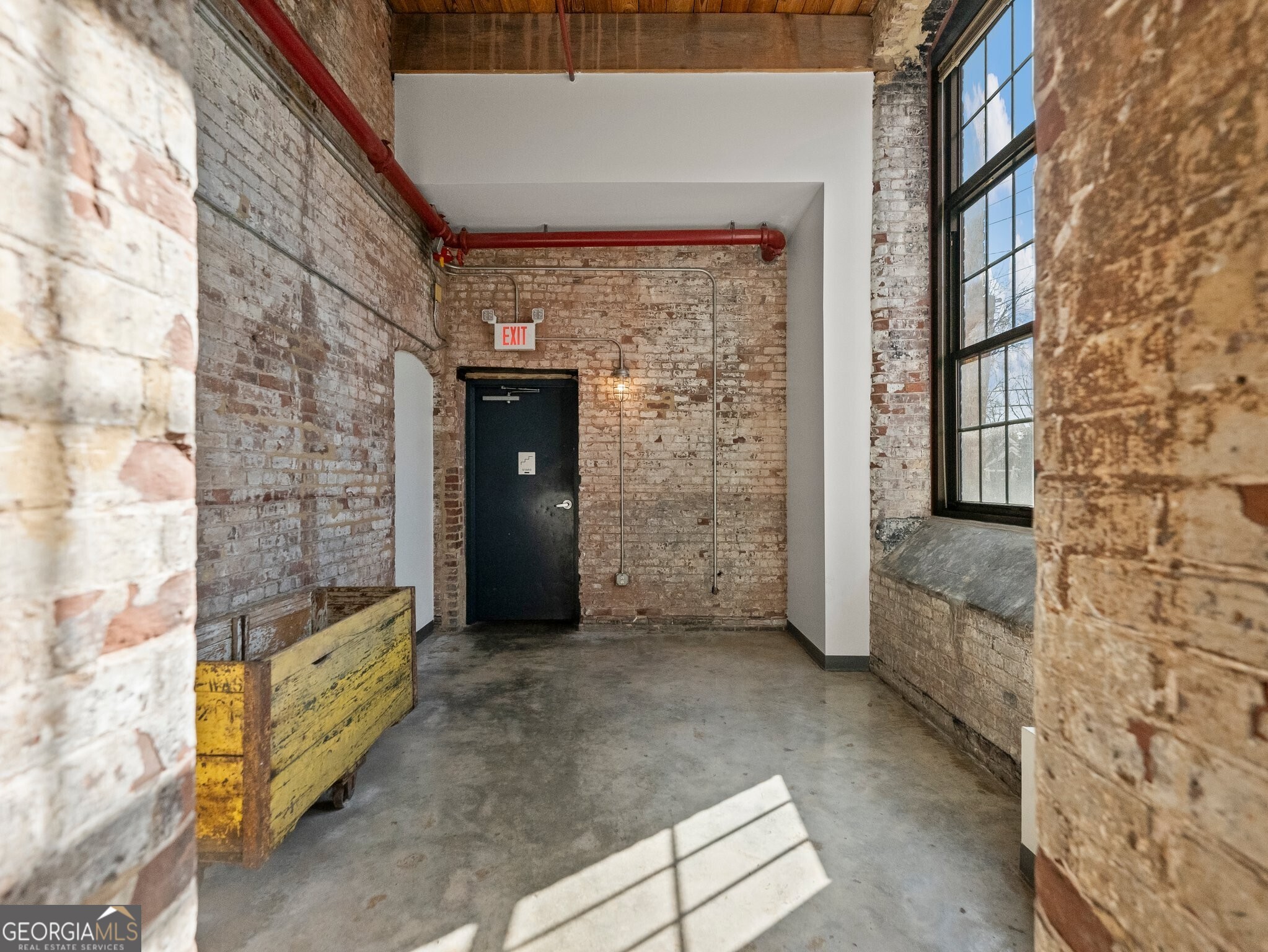 170 Boulevard SE