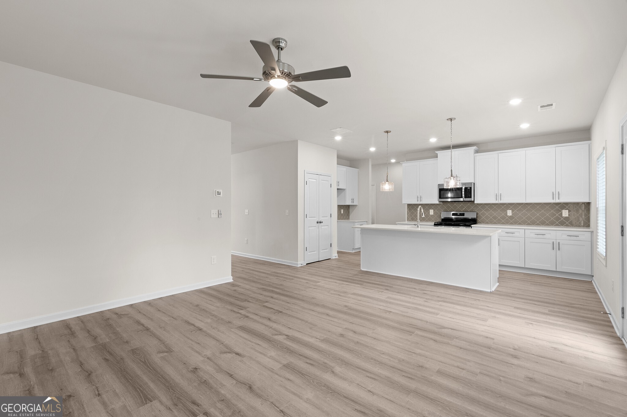 2955 Jefferson Street