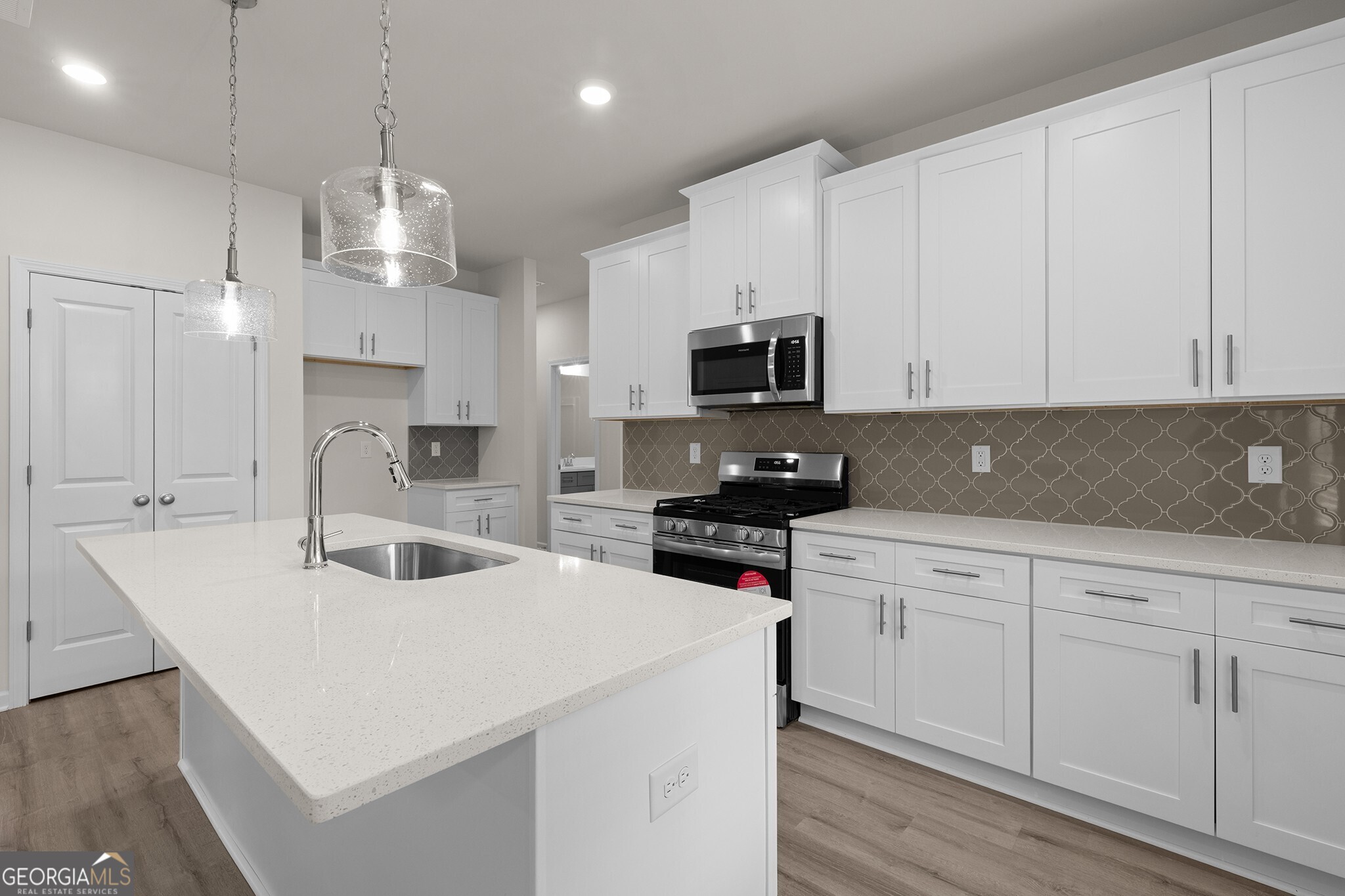 2955 Jefferson Street