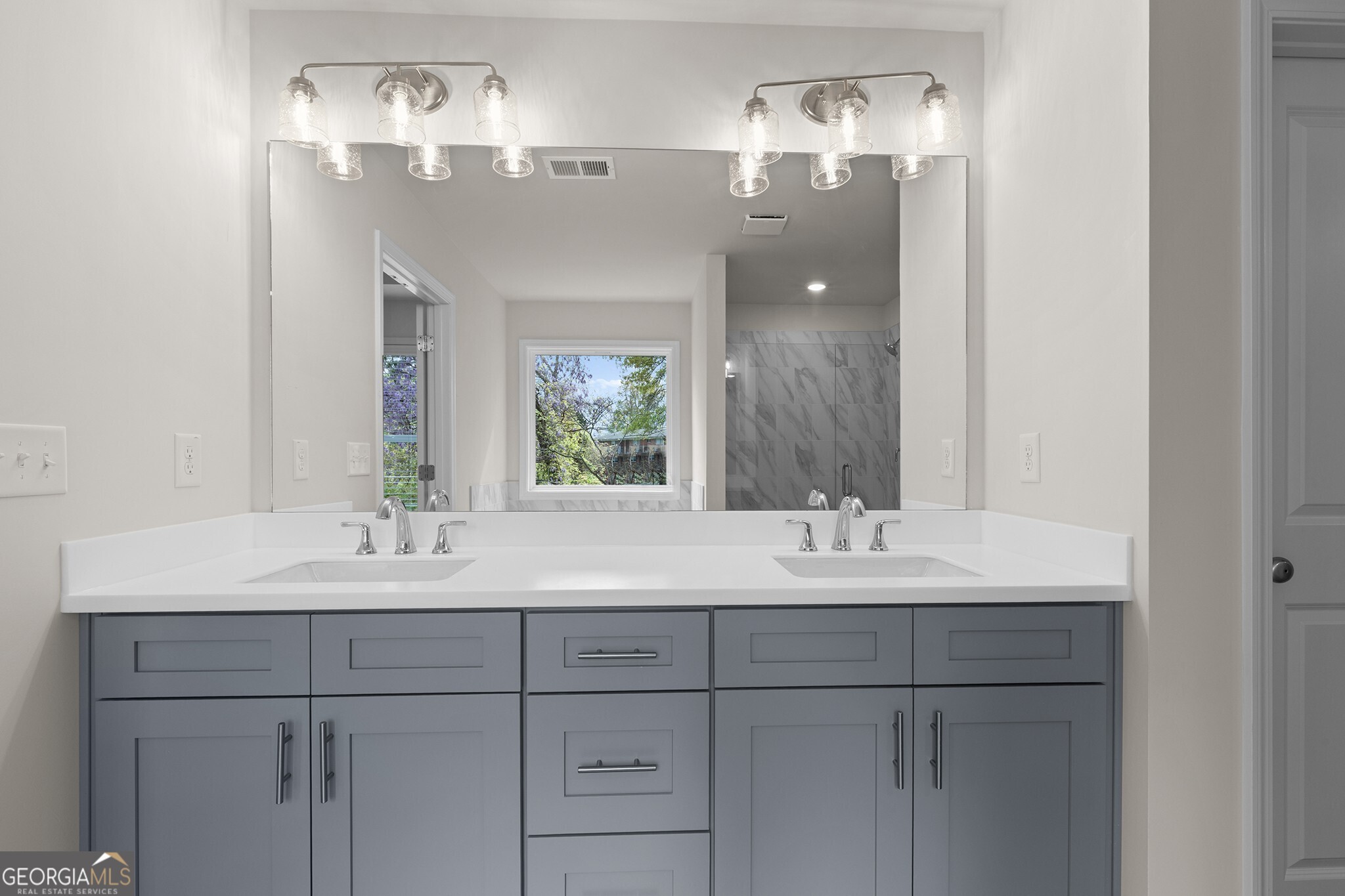 2955 Jefferson Street