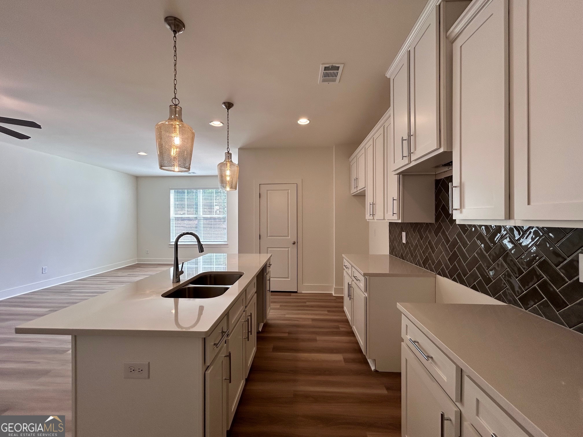 1812 Emory Lane # 93
