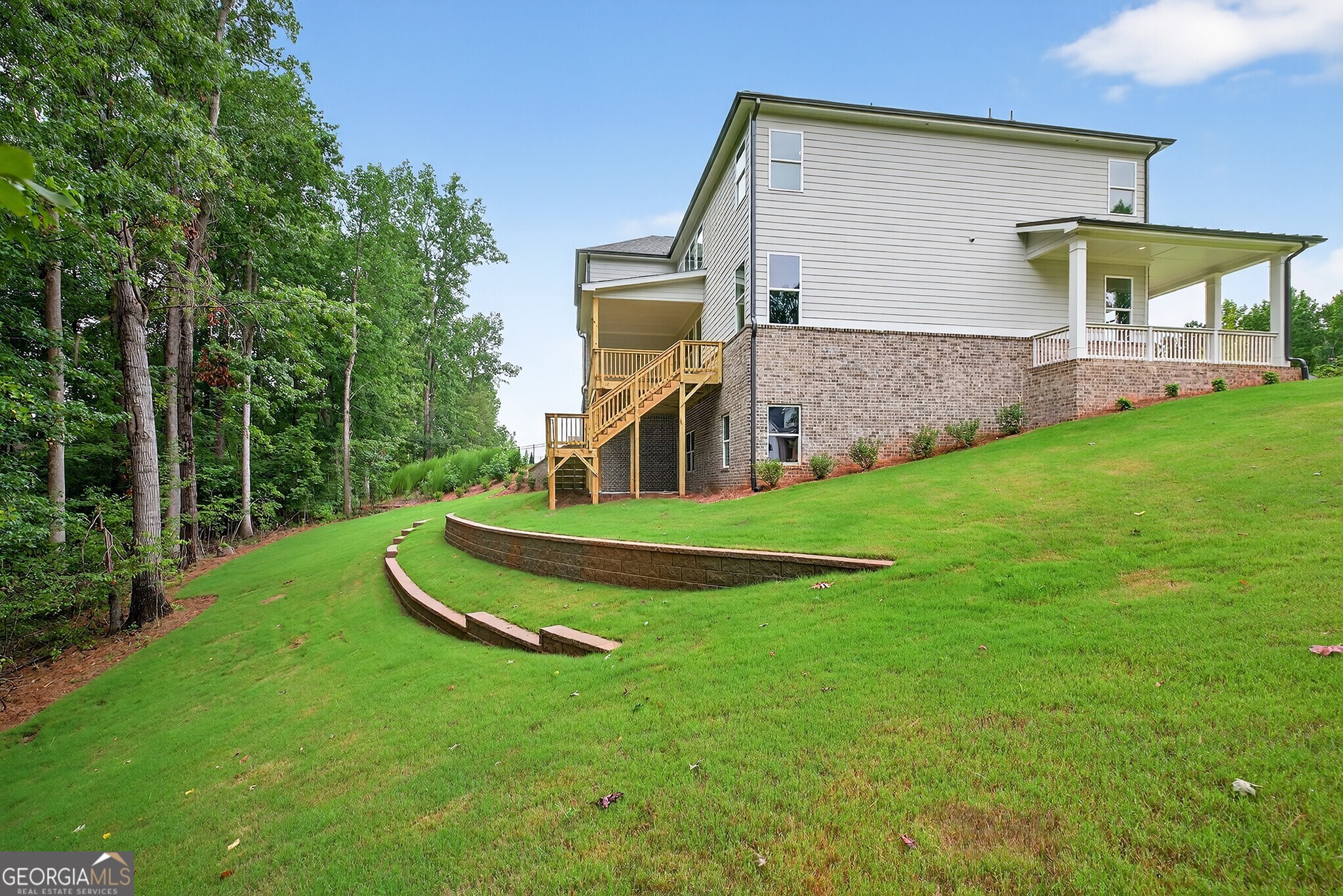 7040 Sanctuary Drive