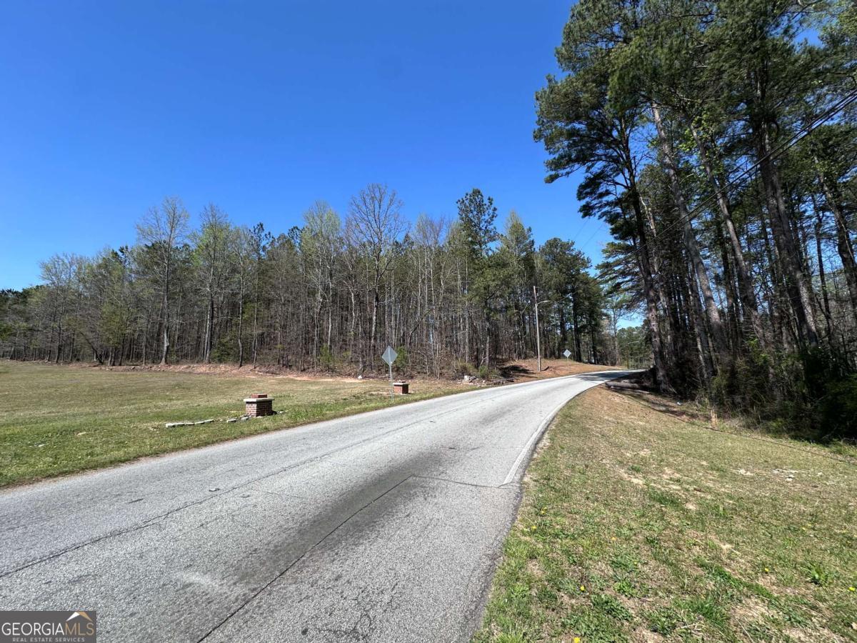 1435 Rogers Lake Road