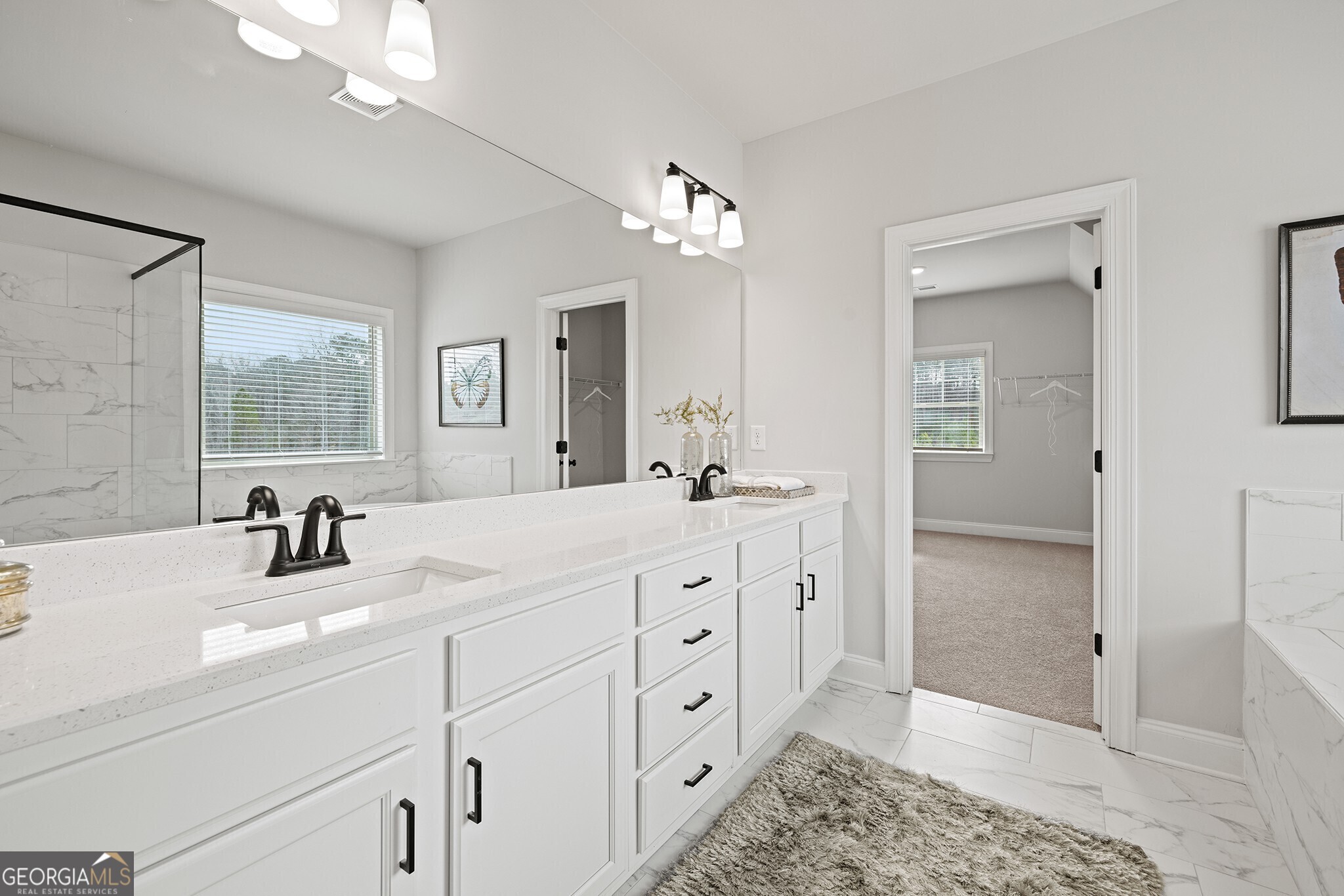 3265 Lions Ruby Lane