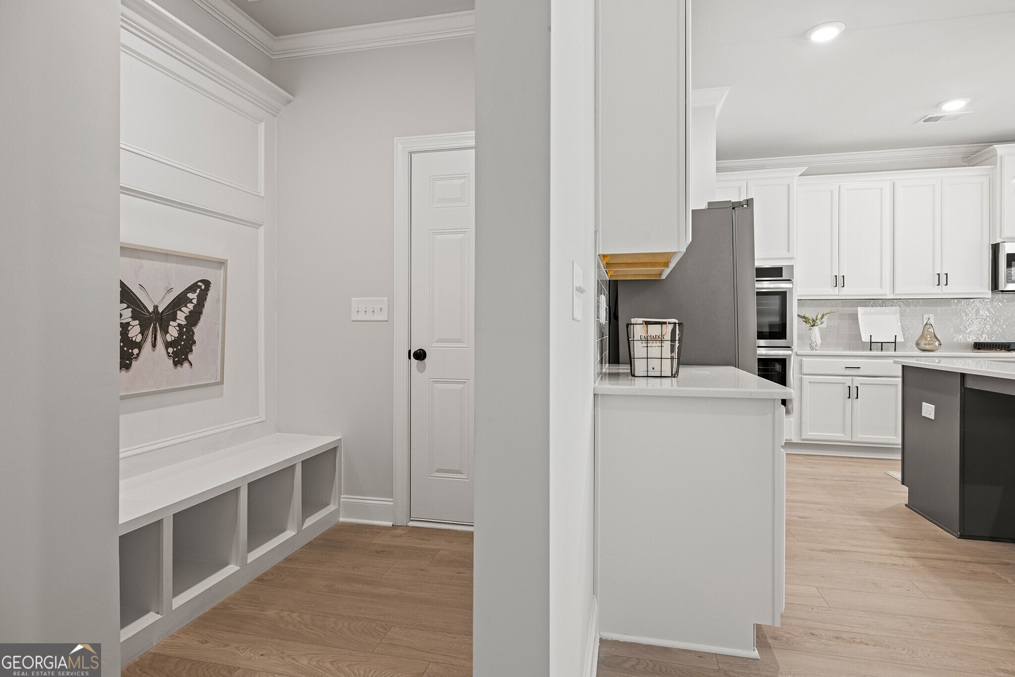 3265 Lions Ruby Lane