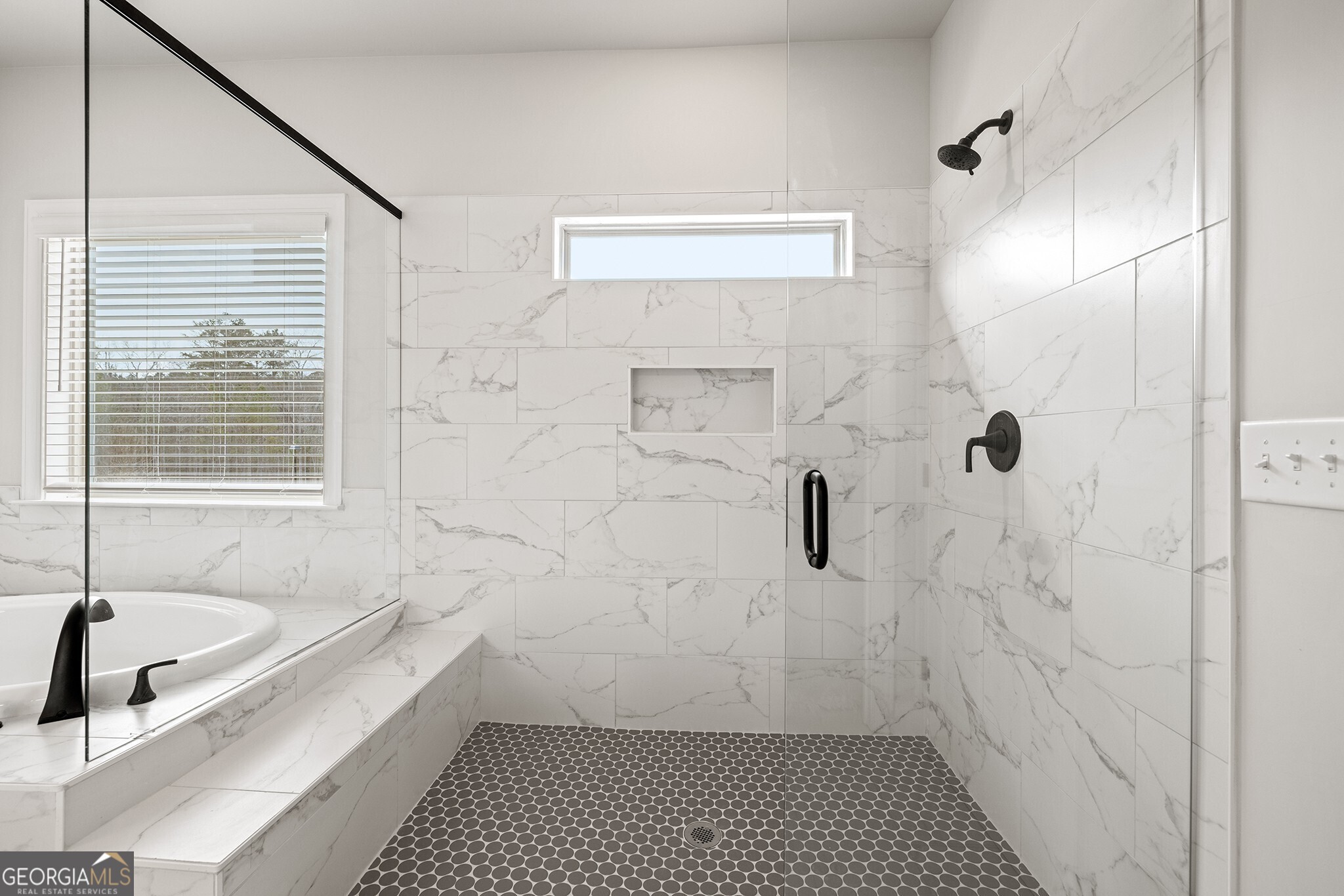 3244 Lions Ruby Lane