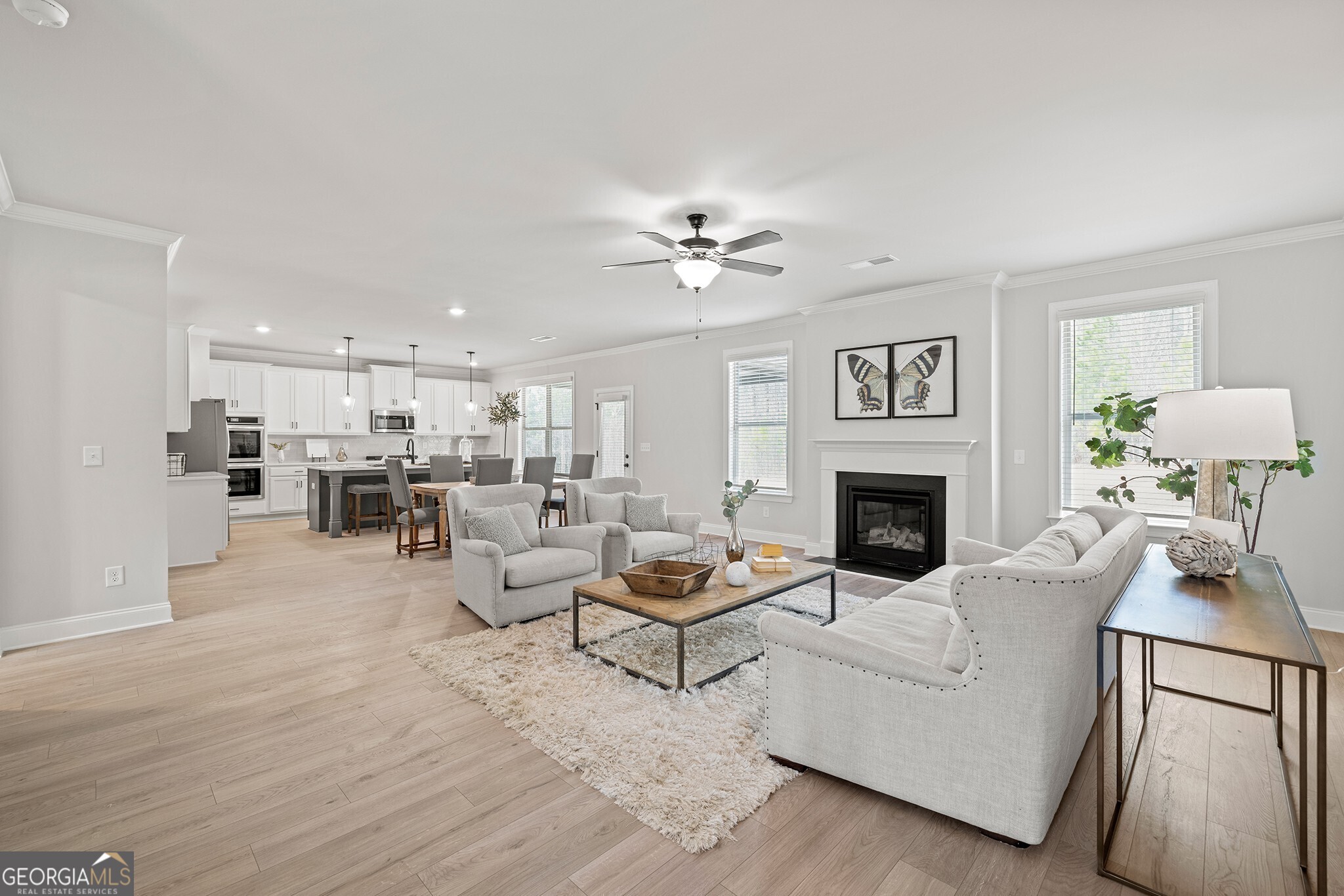 3244 Lions Ruby Lane