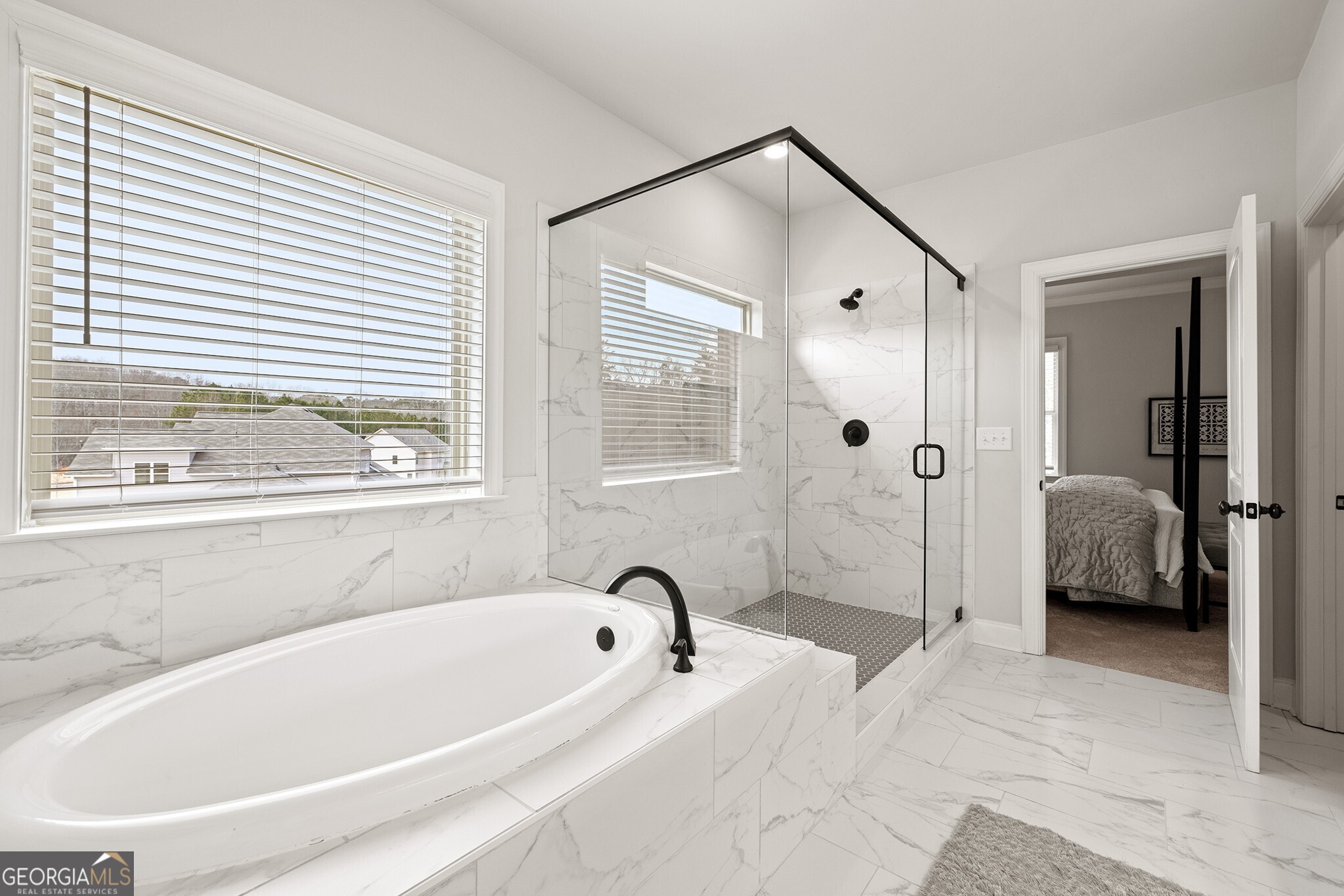 3244 Lions Ruby Lane