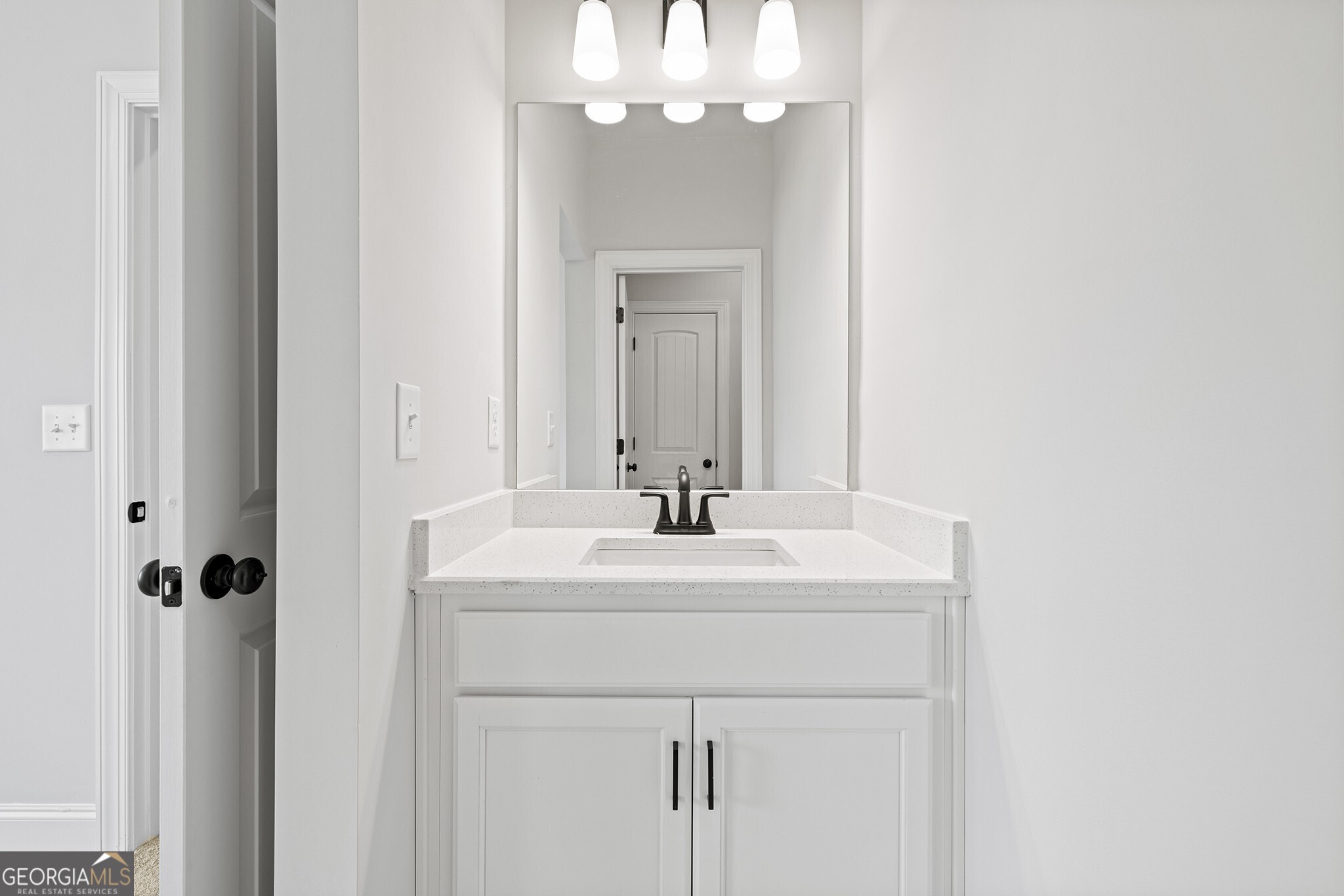 3244 Lions Ruby Lane