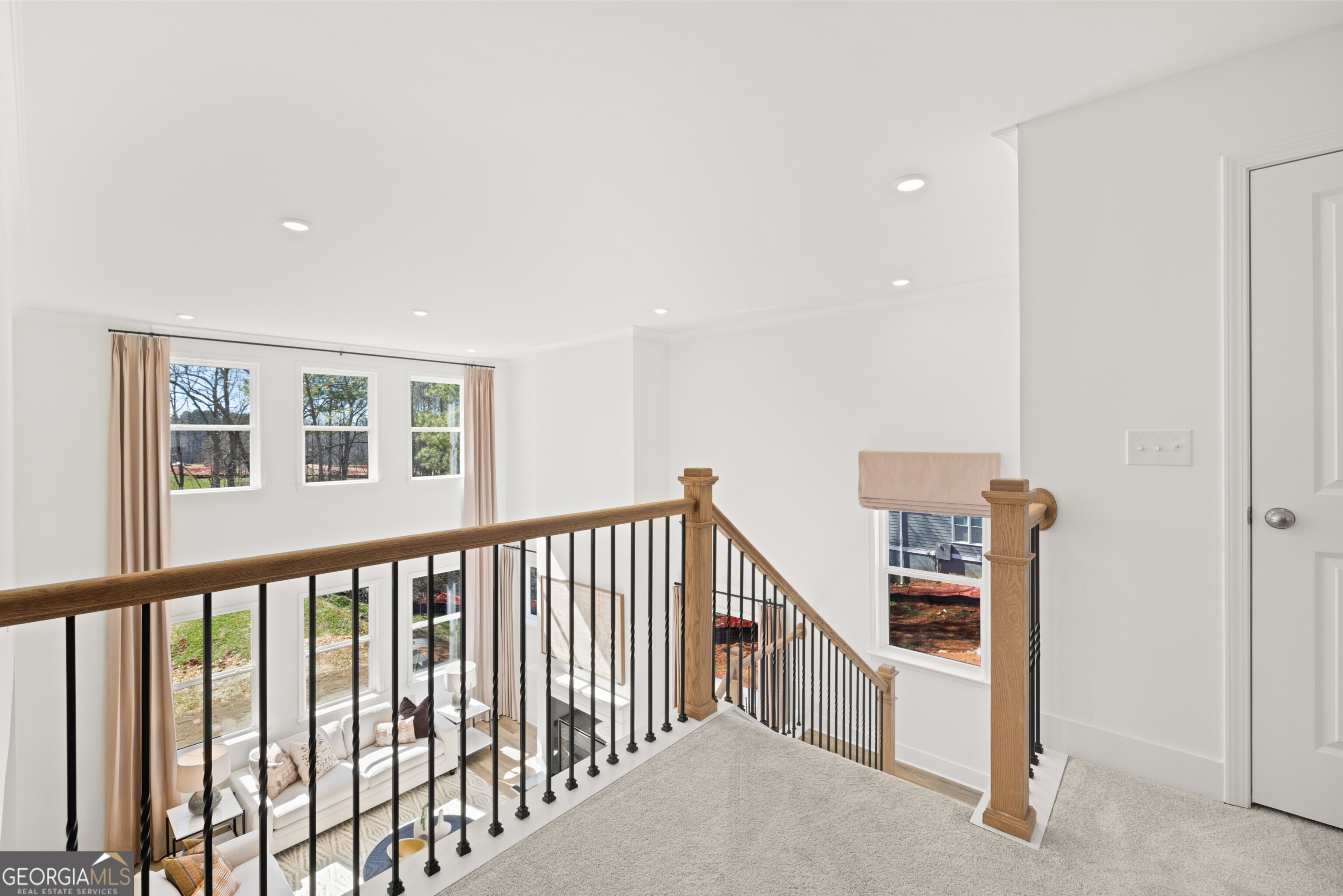 1050 Reagan Drive