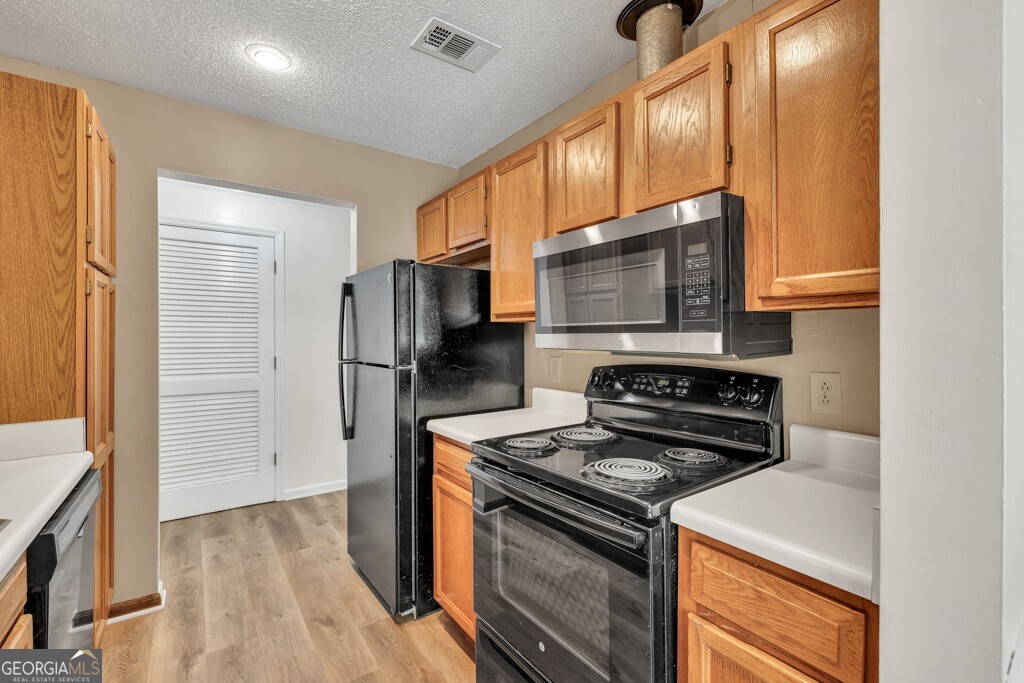 1750 Clairmont Road # 32