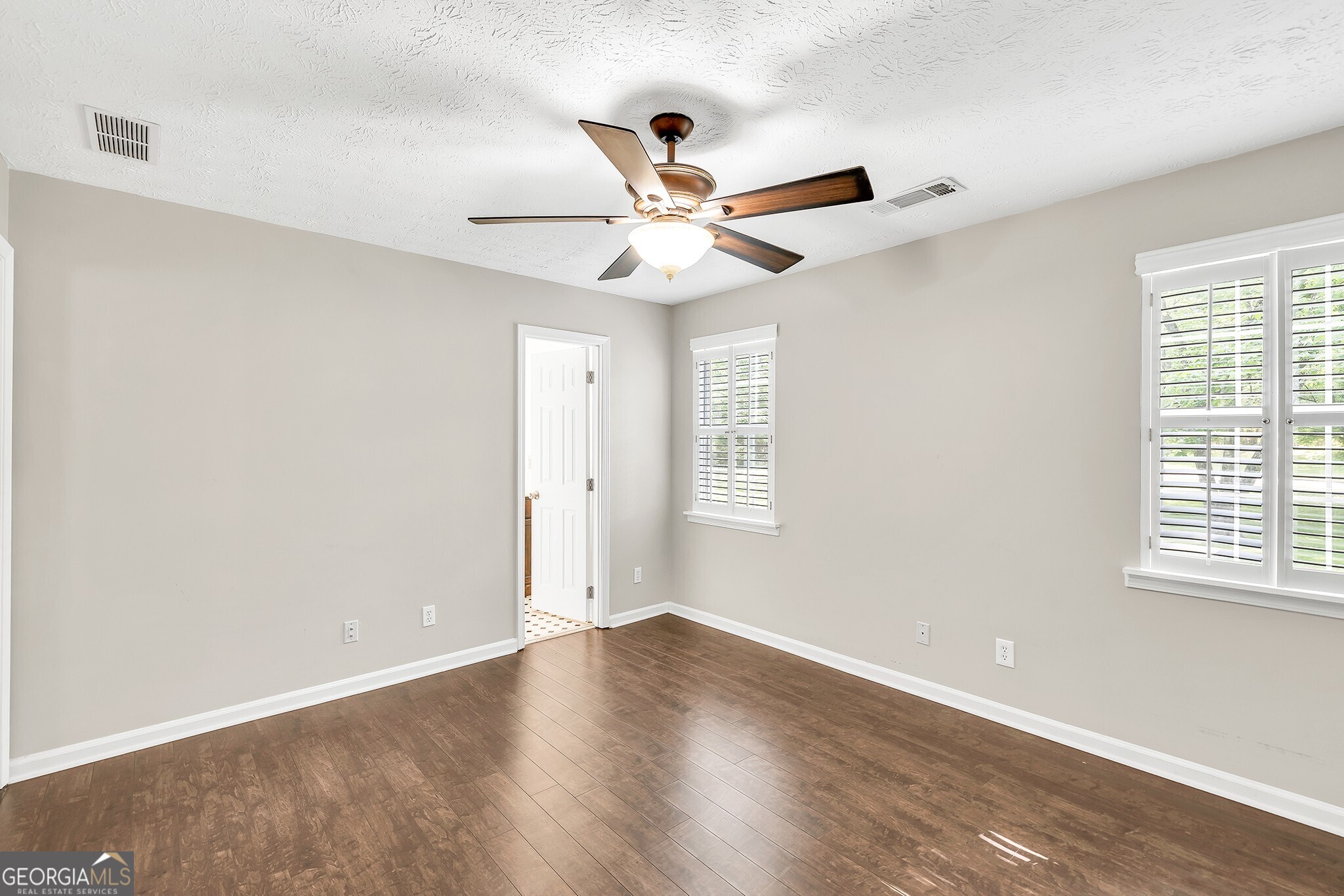 103 Sir Gregory Manor NW
