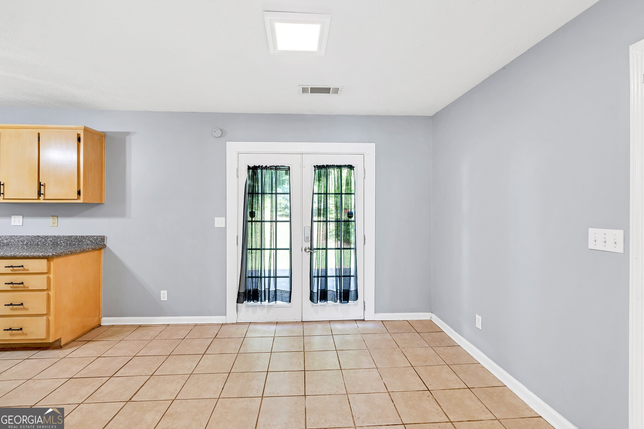 103 Sir Gregory Manor NW