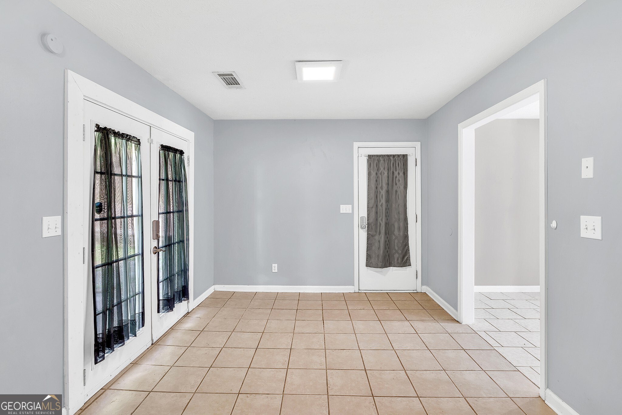 103 Sir Gregory Manor NW