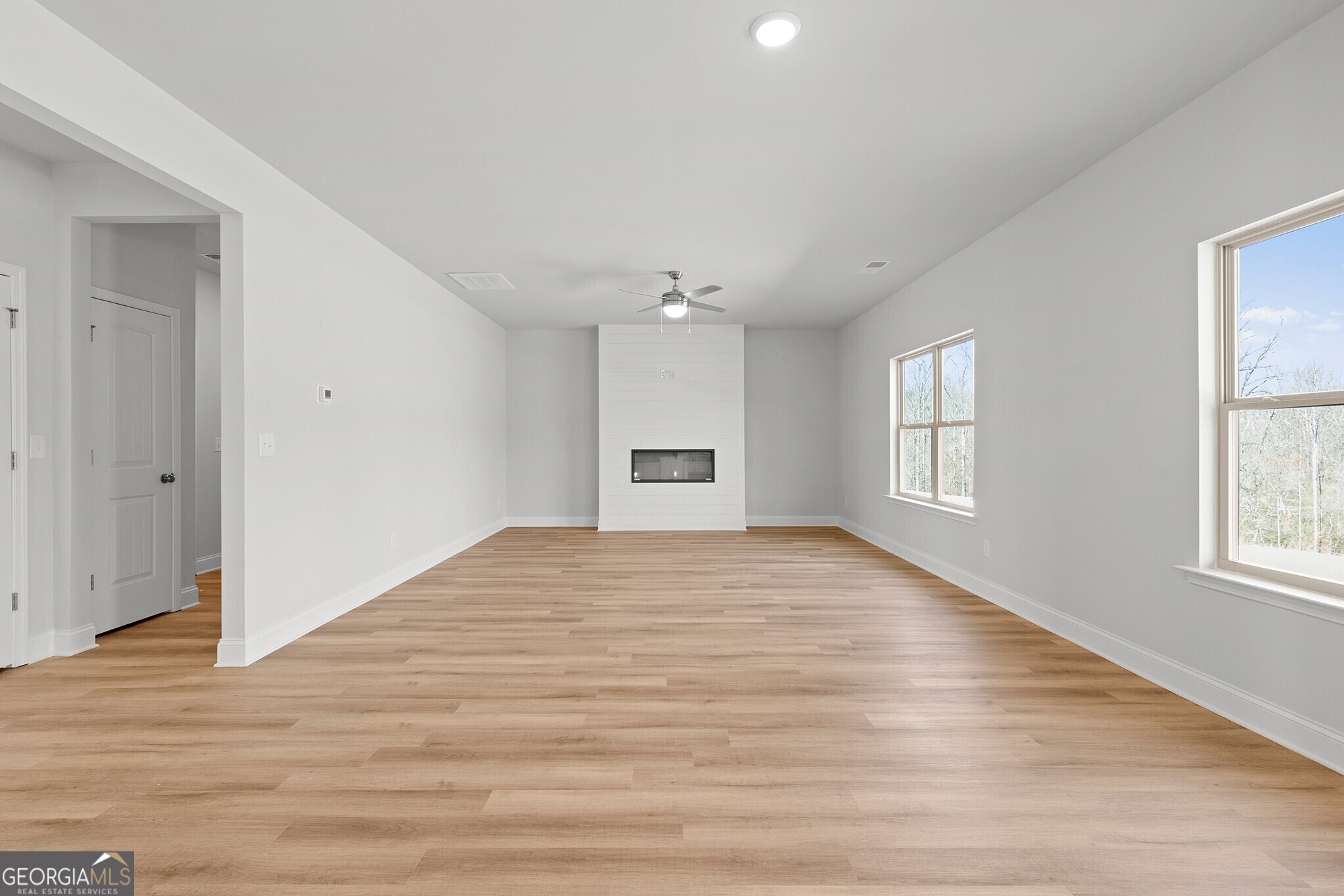 143 Greenview Court