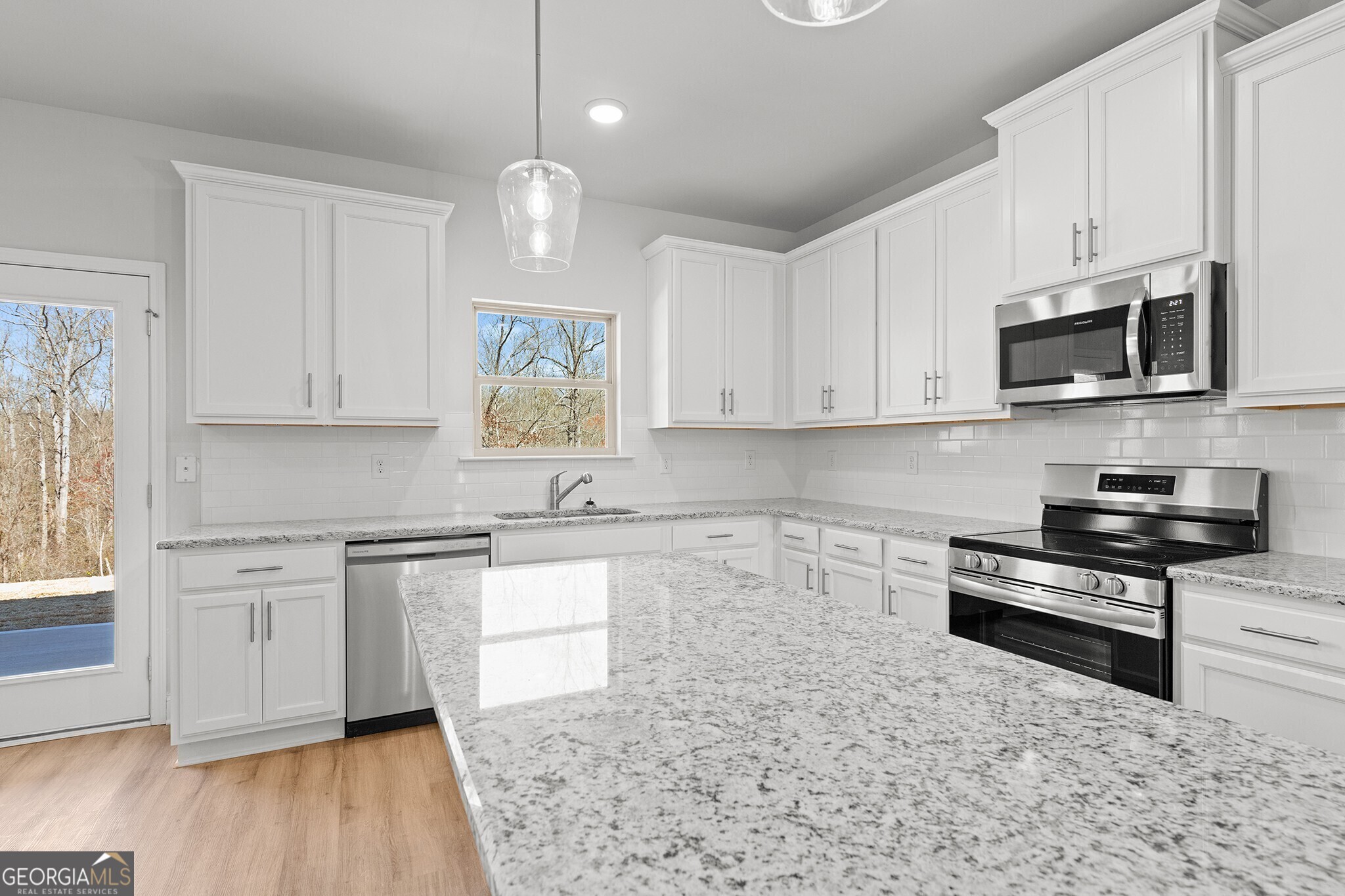 143 Greenview Court