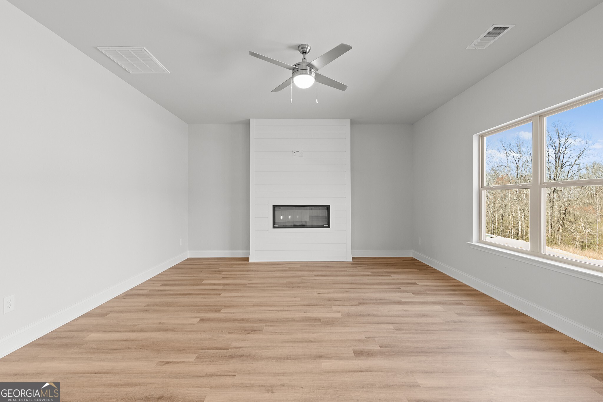 143 Greenview Court
