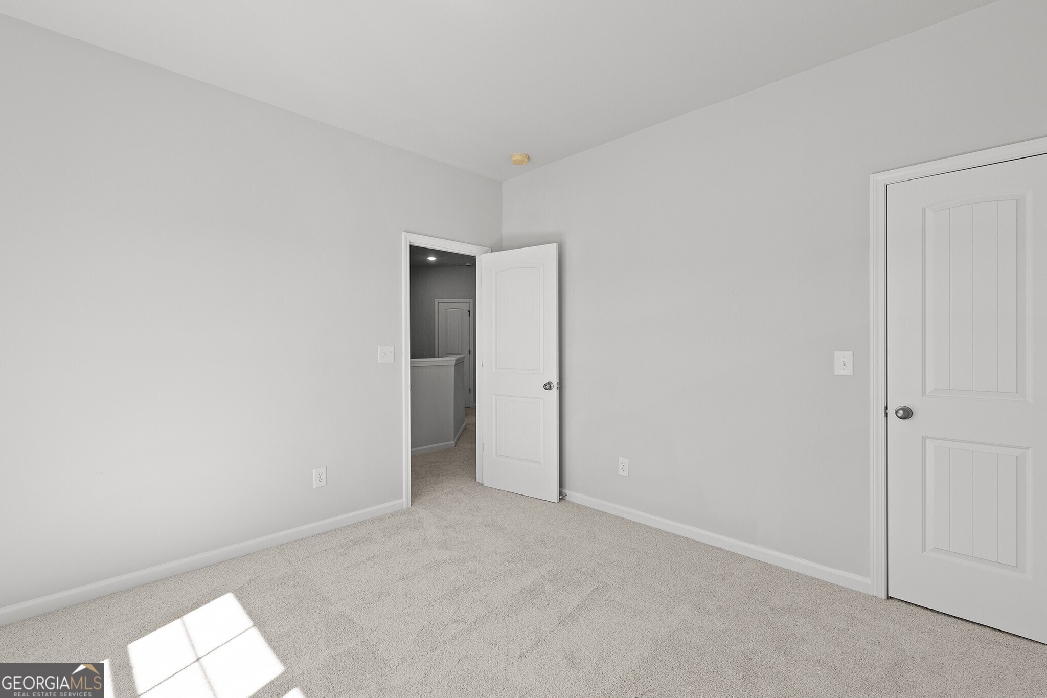 143 Greenview Court