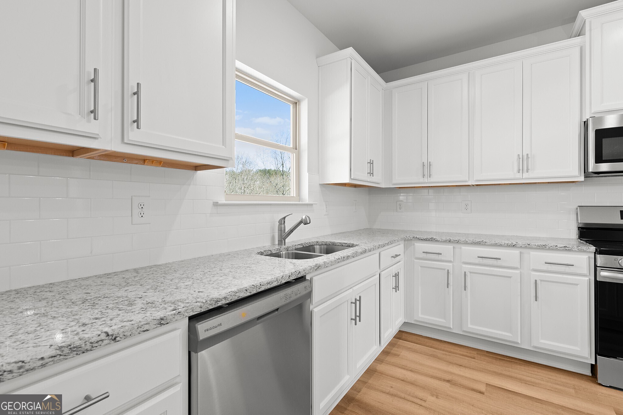 143 Greenview Court