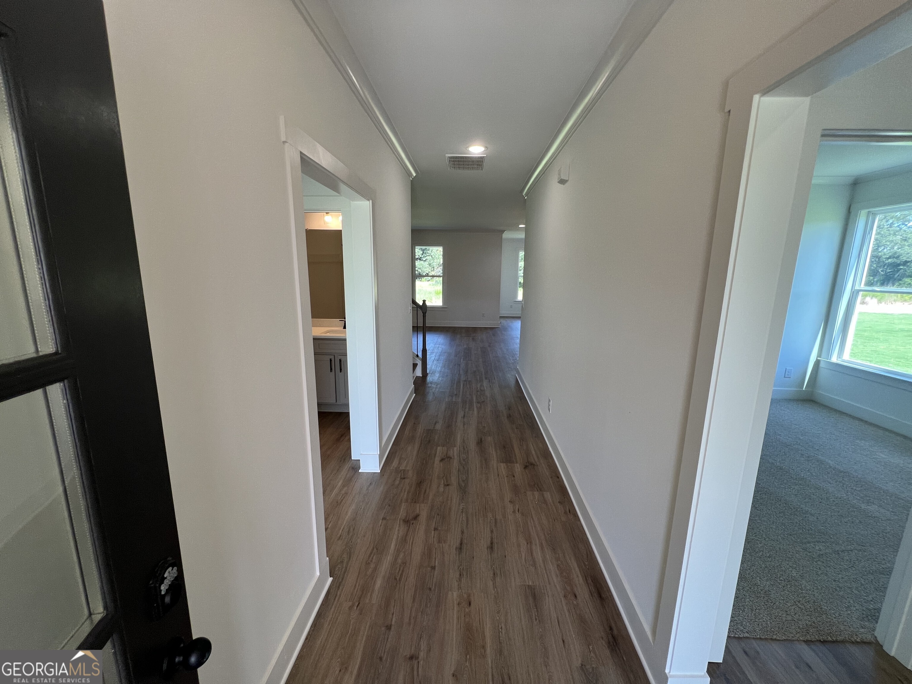 93 Tomahawk Trail