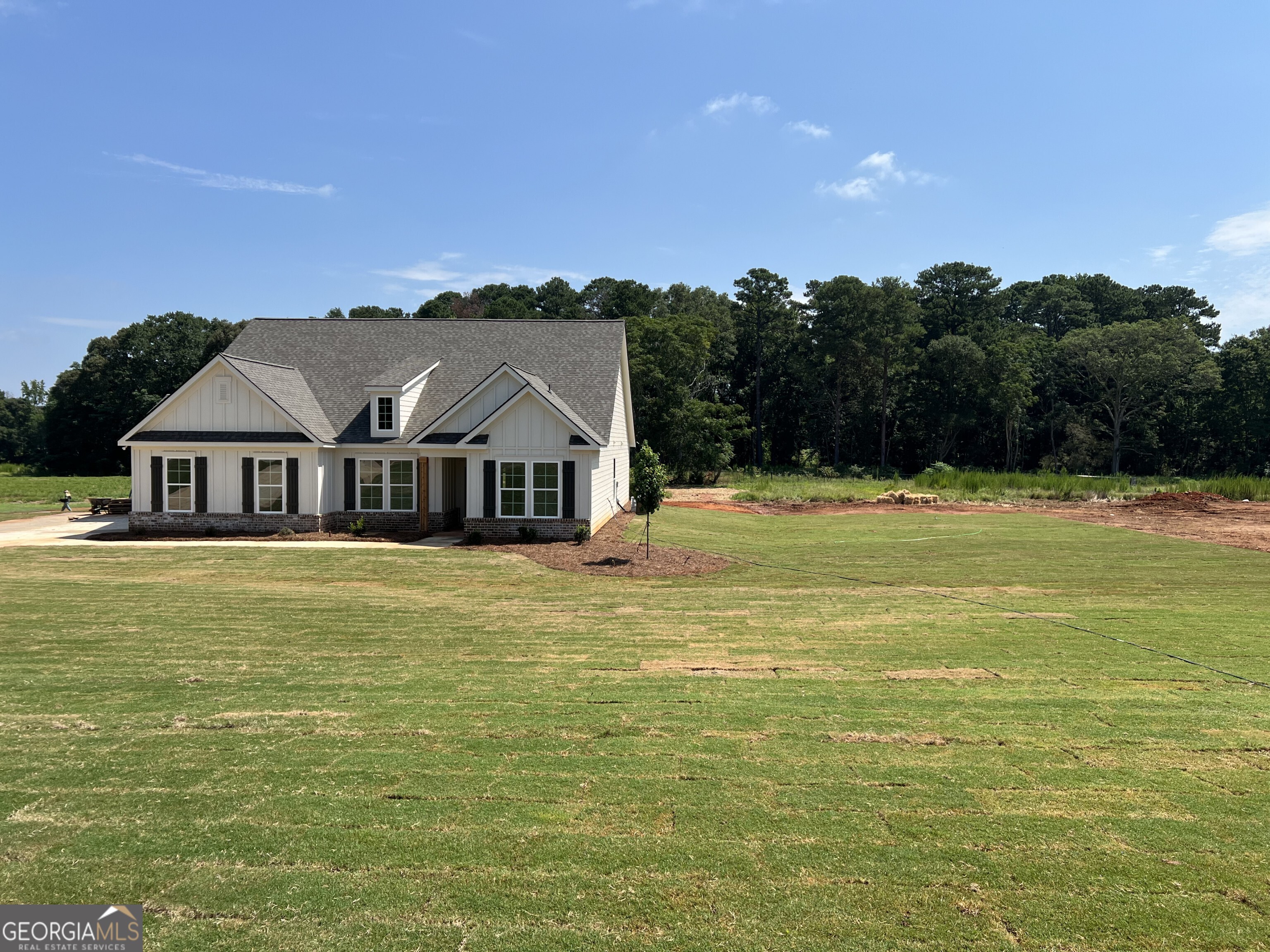 93 Tomahawk Trail