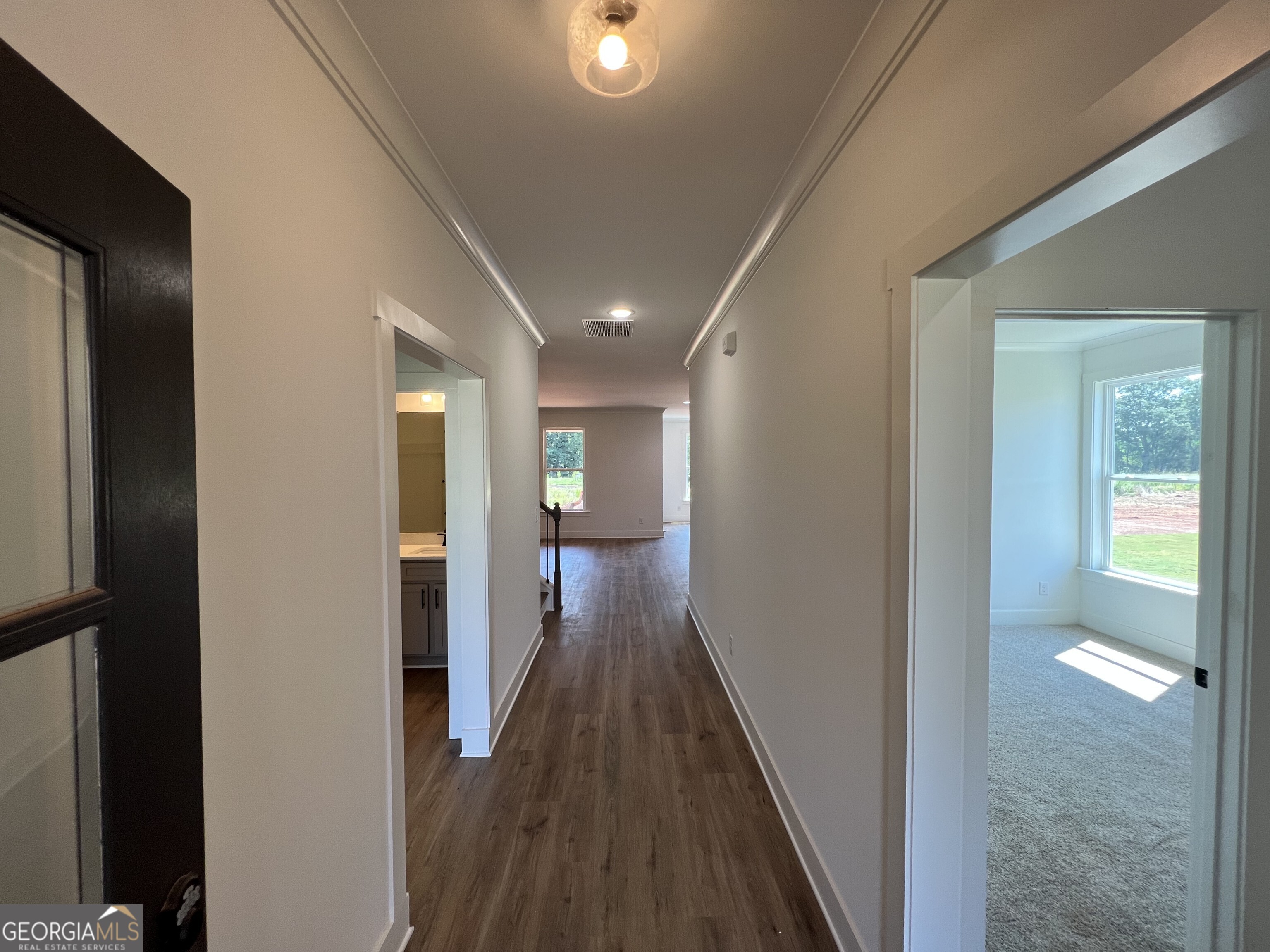 93 Tomahawk Trail
