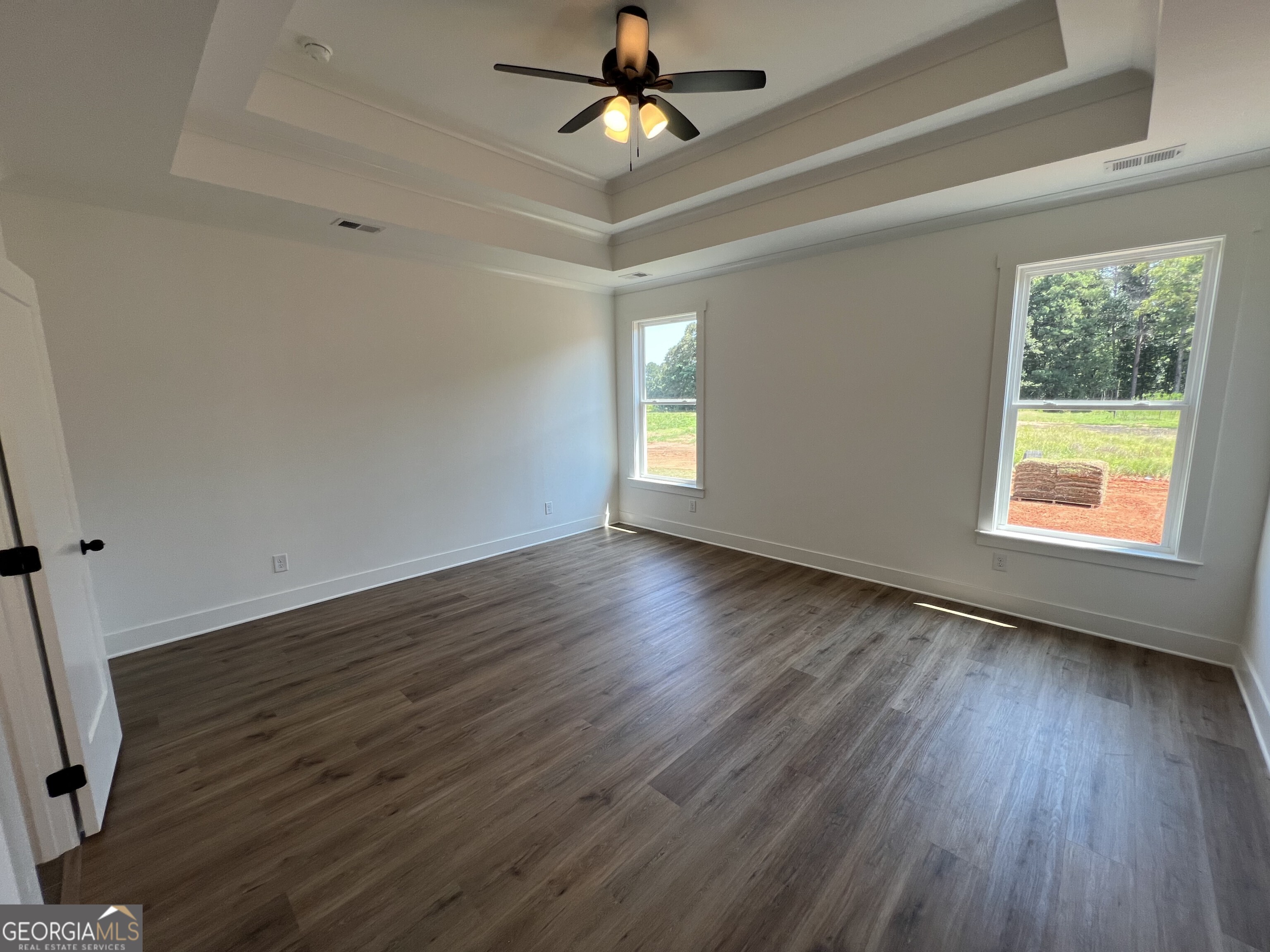 93 Tomahawk Trail