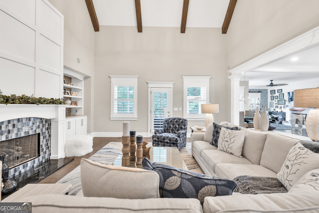 541 Saint Ives Walk