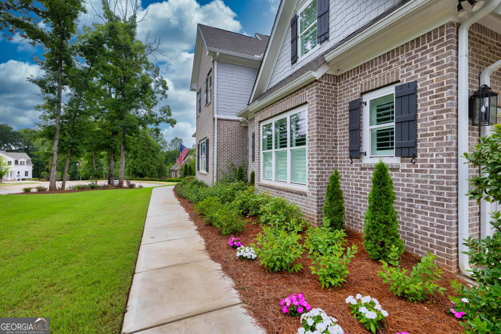 541 Saint Ives Walk