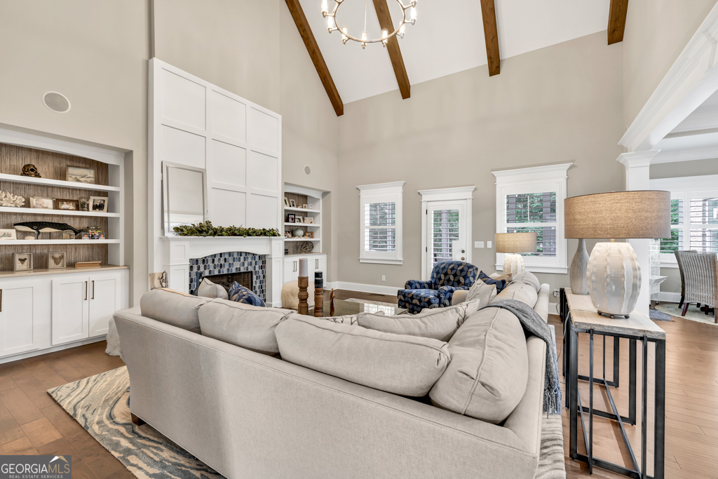 541 Saint Ives Walk