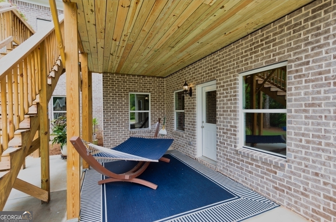 541 Saint Ives Walk