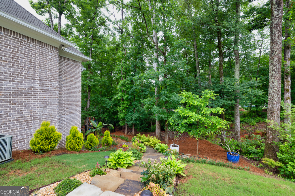 541 Saint Ives Walk