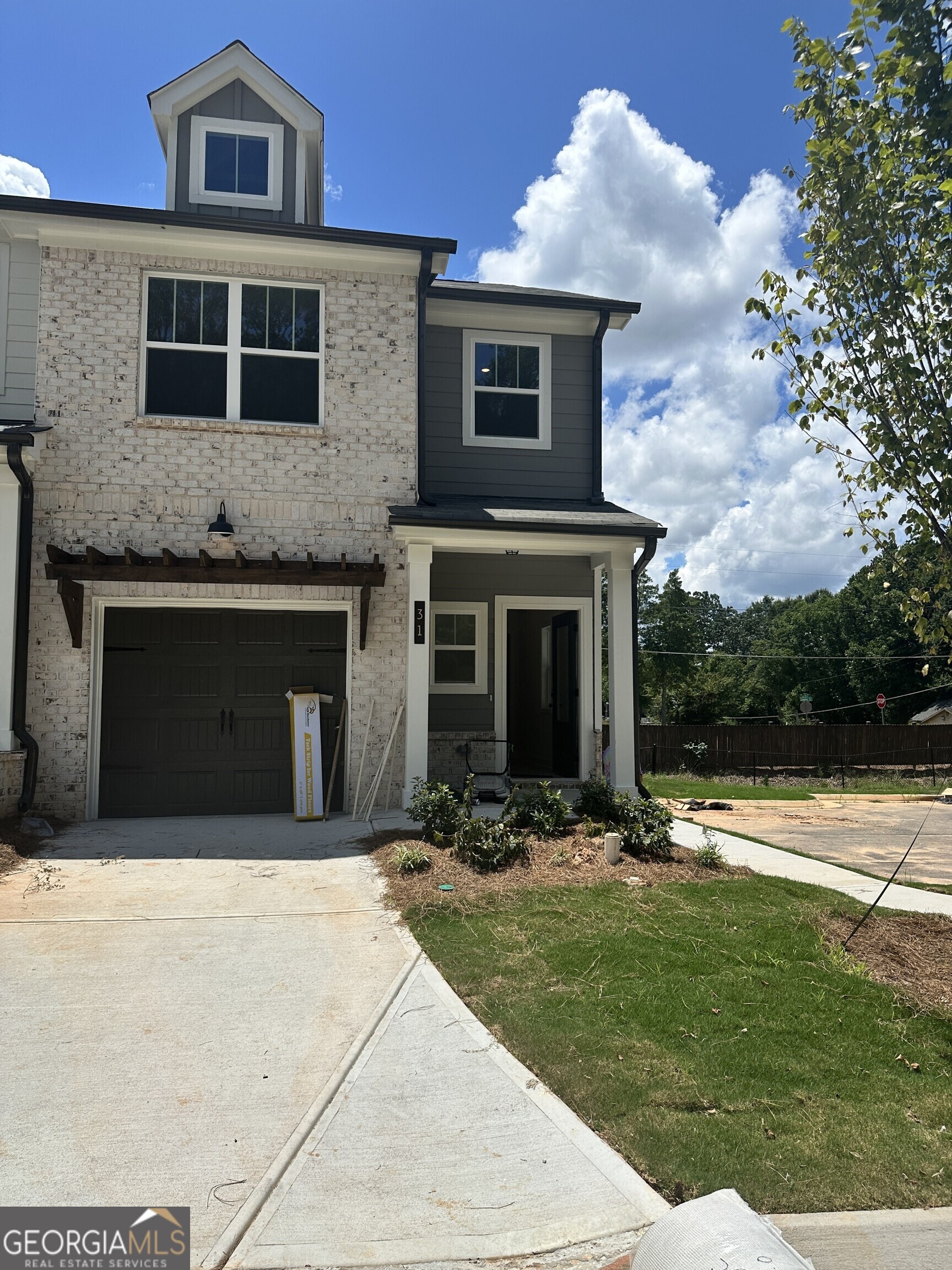 31 Benscot Drive