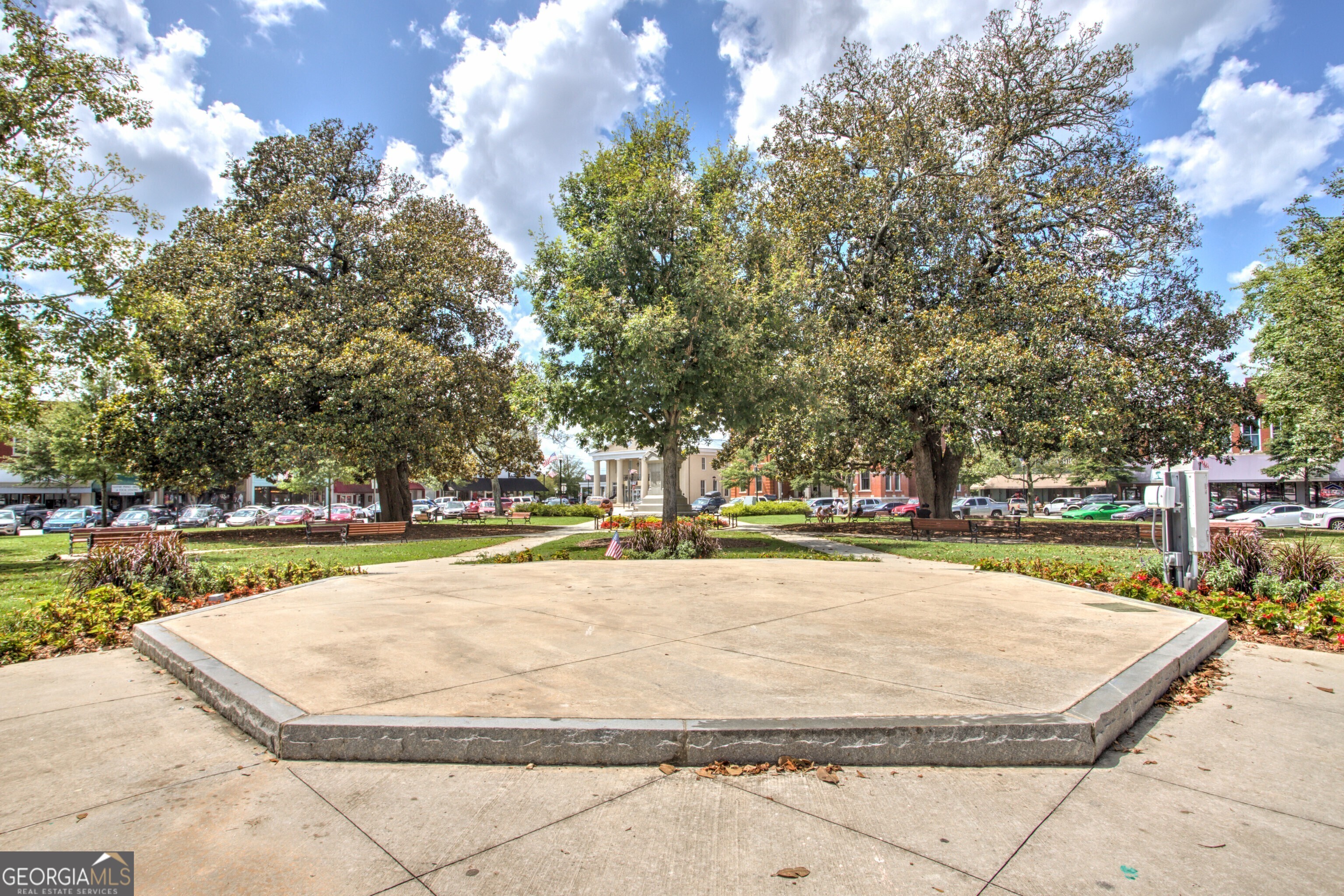 1275 PJ East Road
